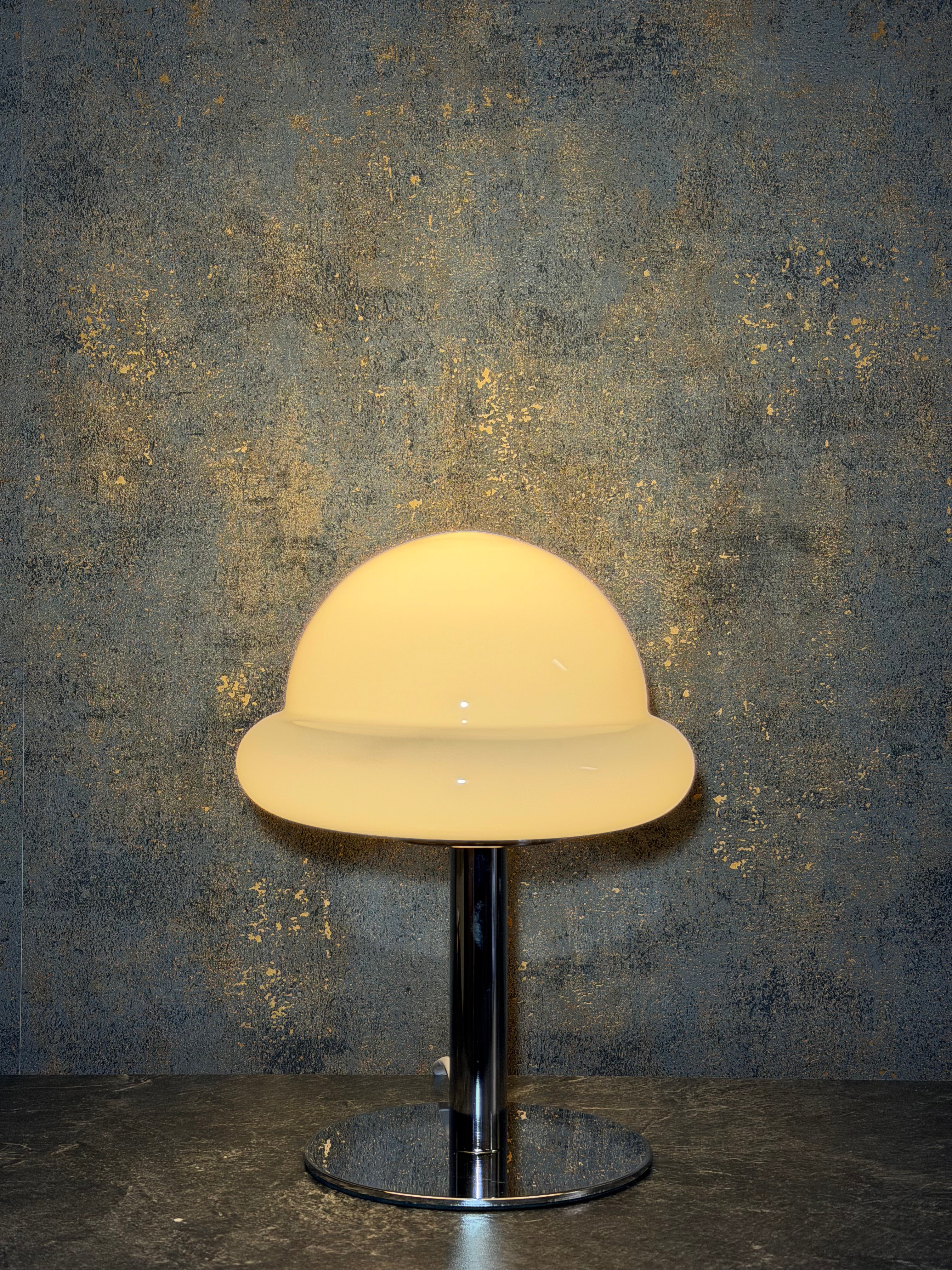 Bordslampa Retro & Mushroom VIT