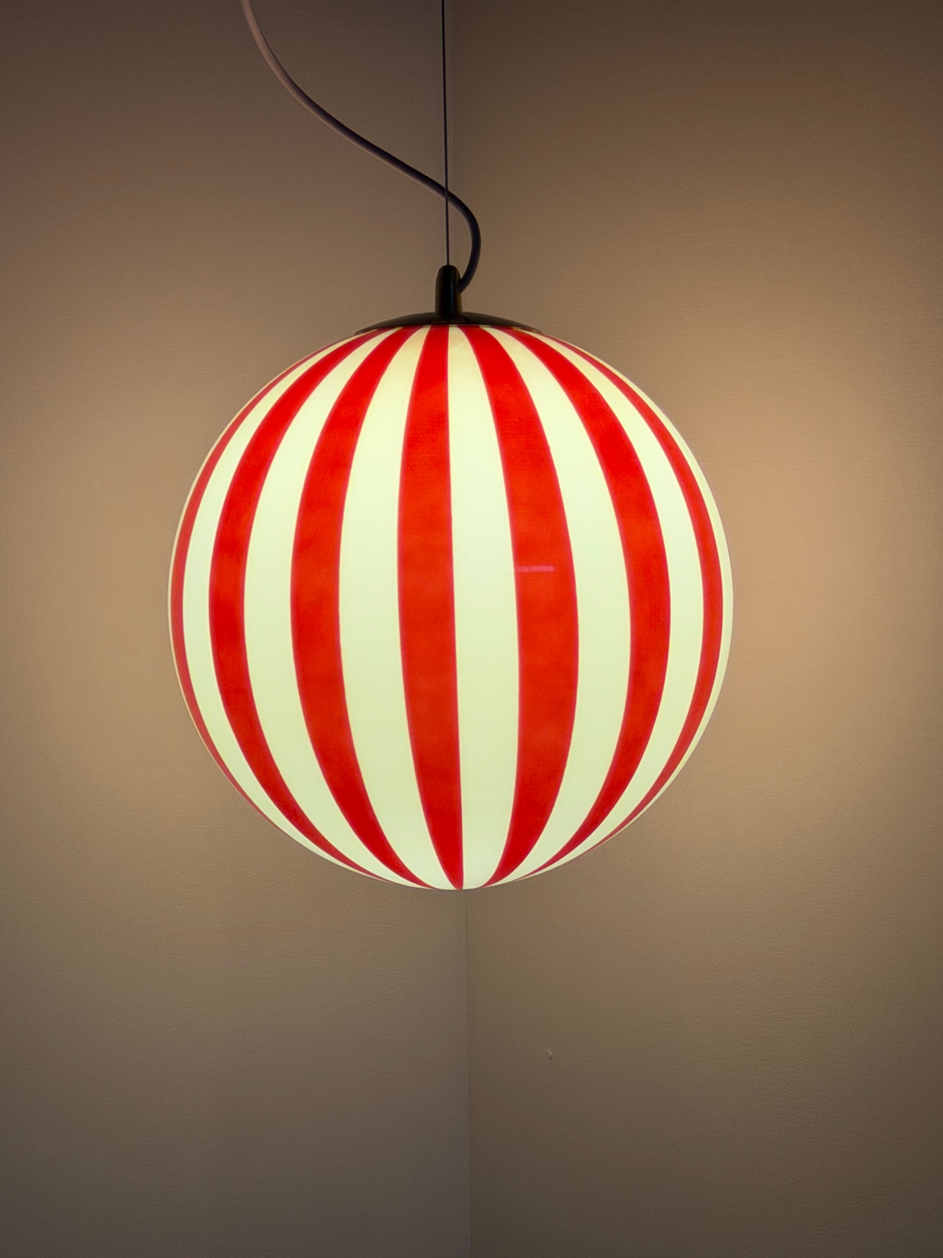 Taklampa Vertical Stripe Röd