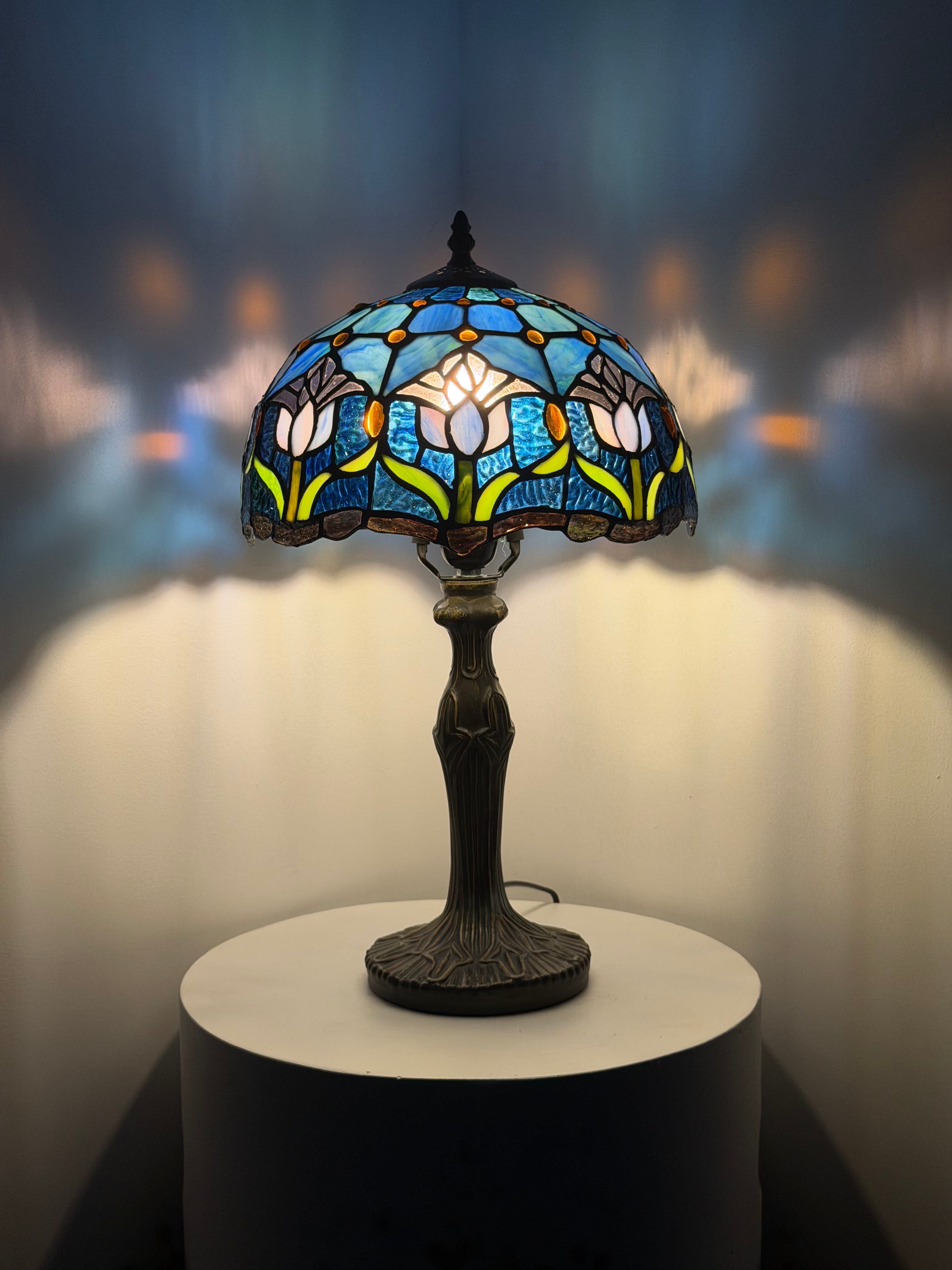 Bordslampa – Garden Tulip Blue 30Ø
