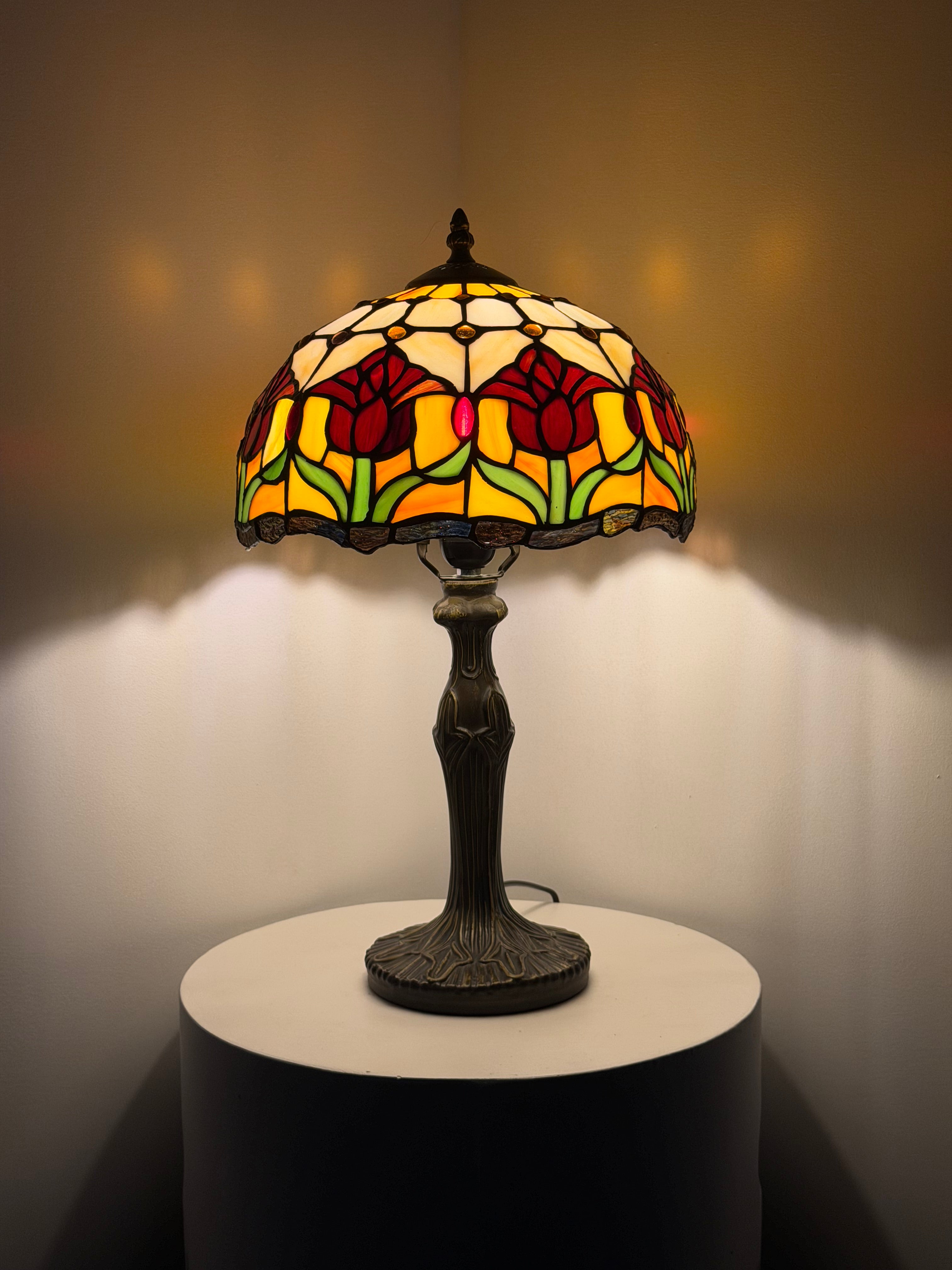 Bordslampa – Garden Tulip Red 30Ø