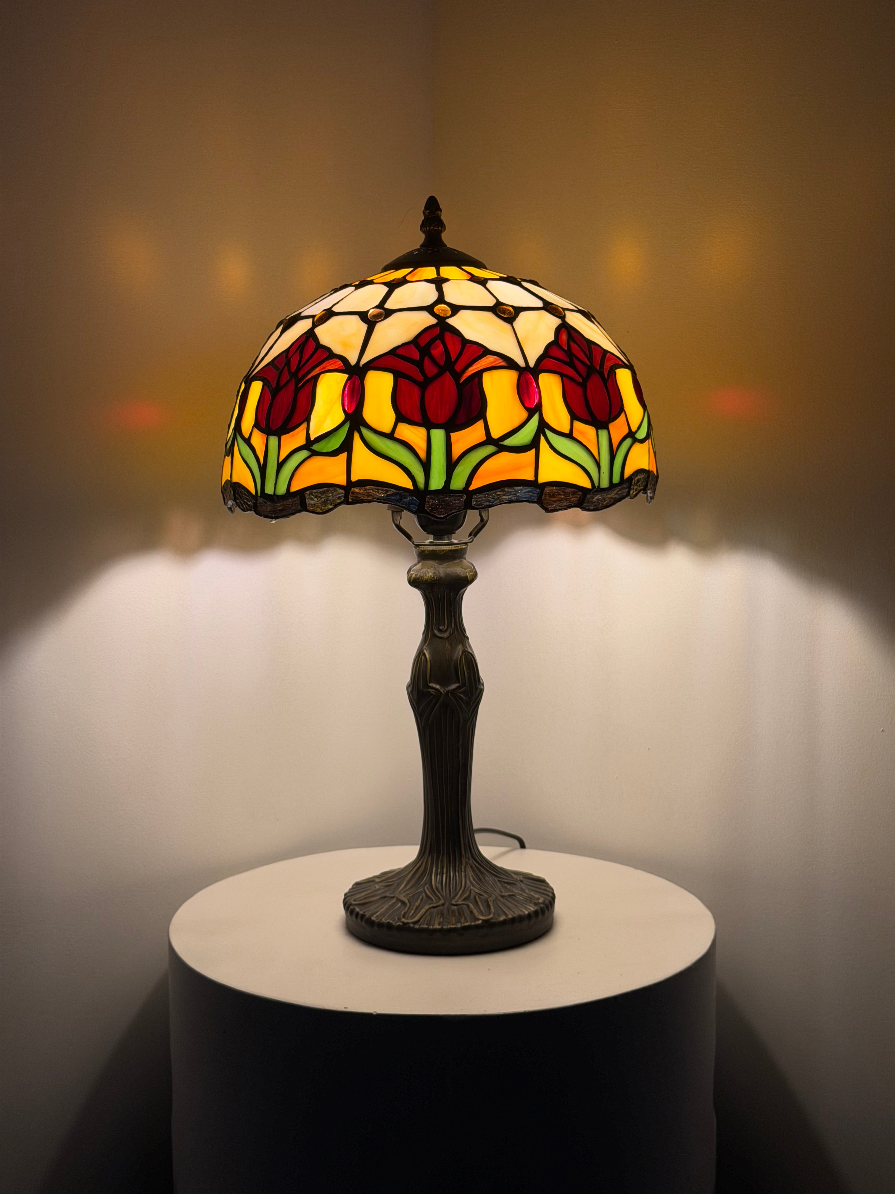 Bordslampa – Garden Tulip Red 30Ø