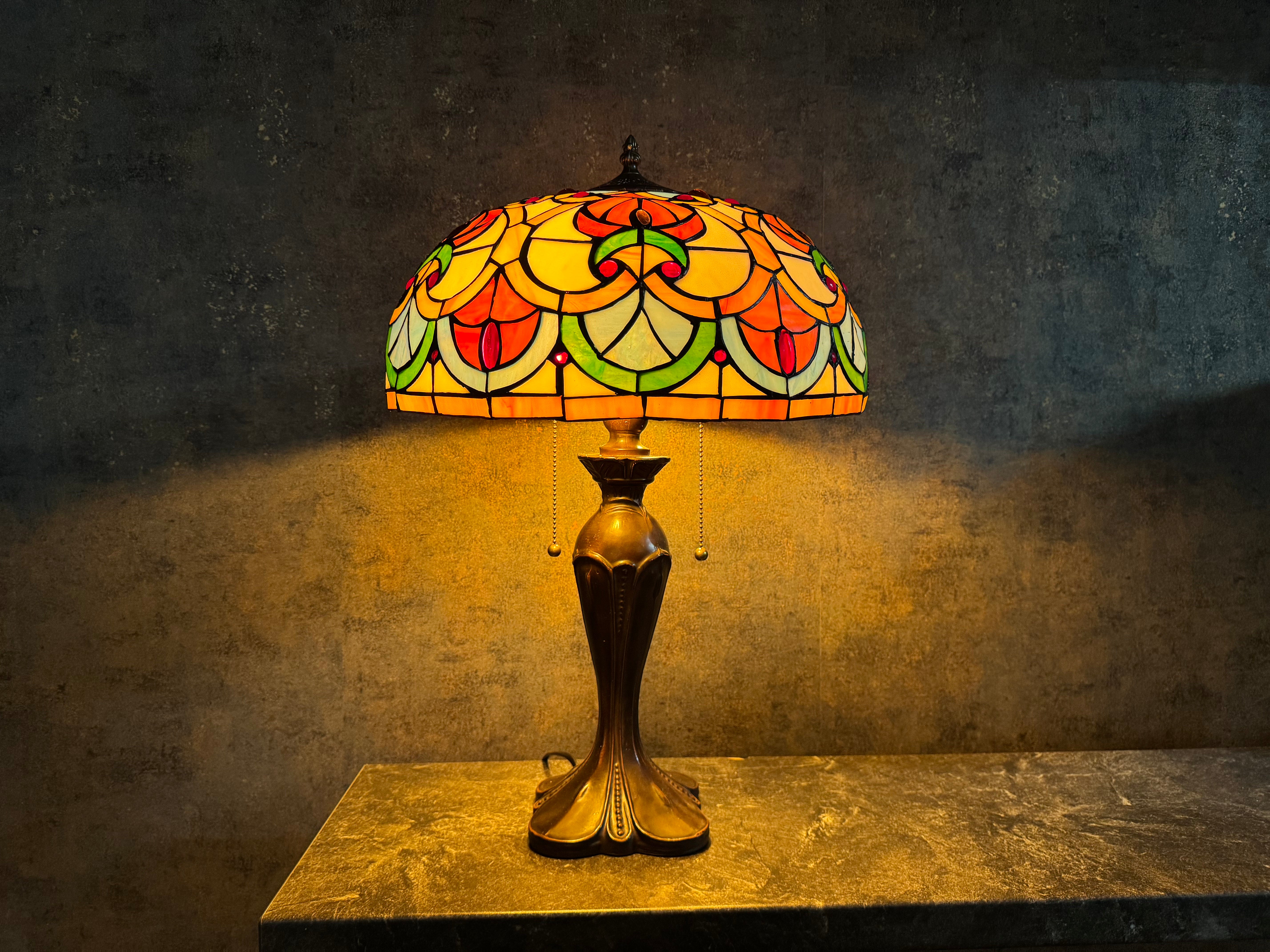 Tiffany Vit Barrock 40cm