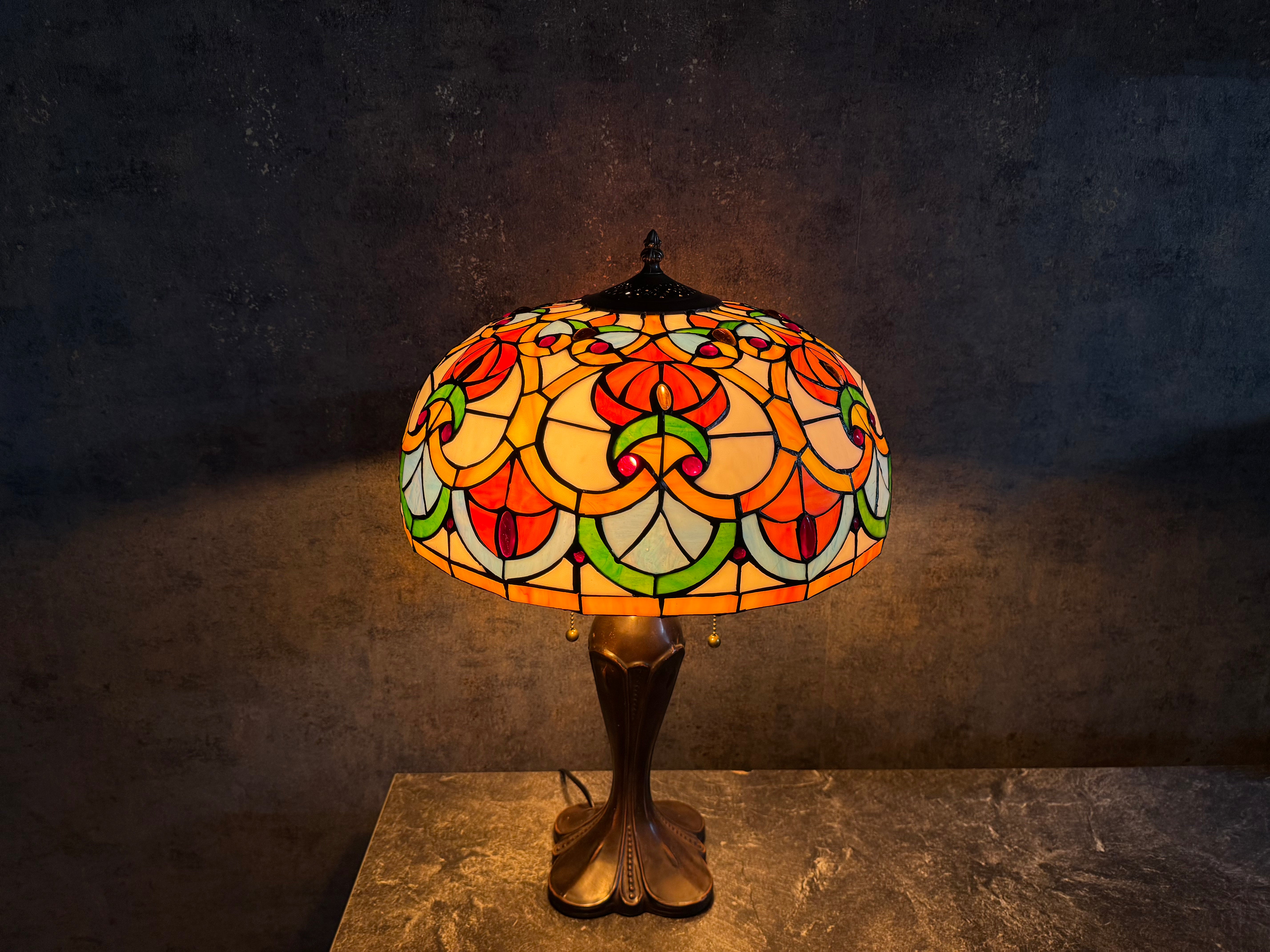 Tiffany Vit Barrock 40cm
