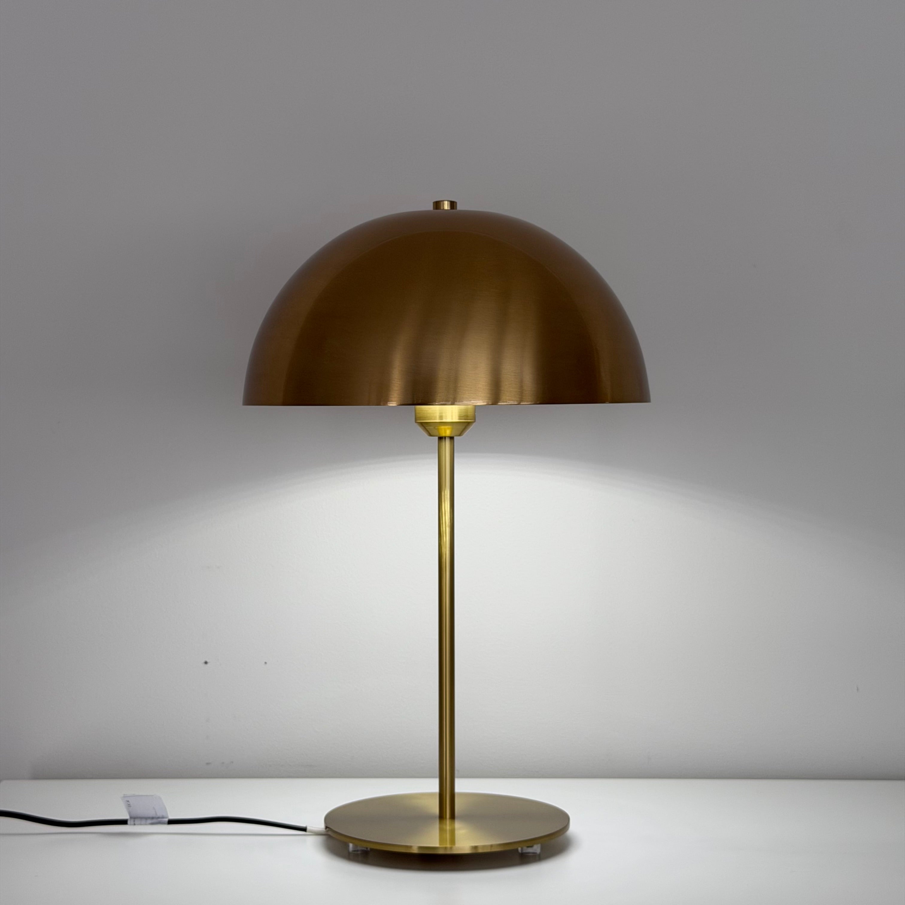 BORDSLAMPA - BAUHAUS ESTATE GULD