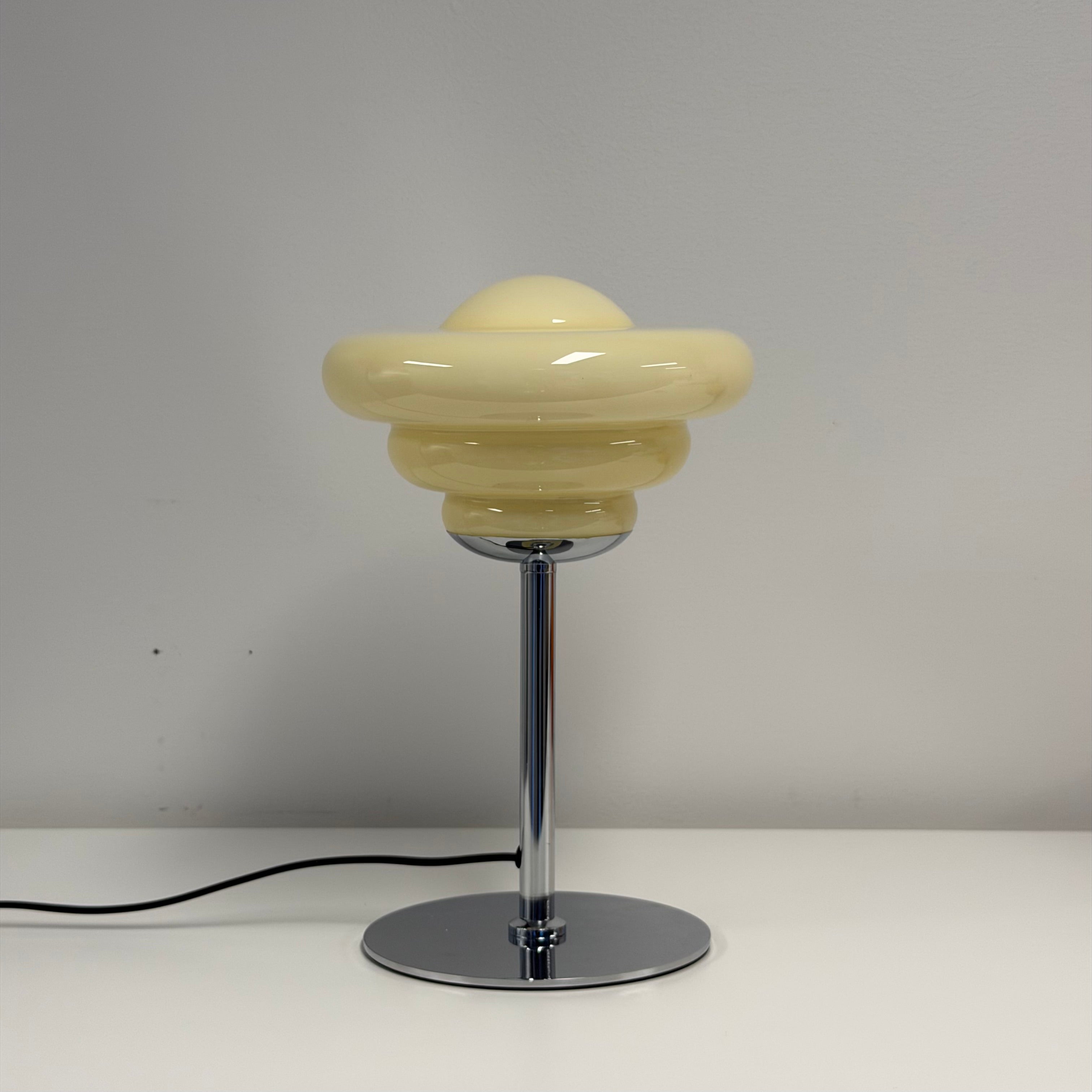 BORDSLAMPA - BAUHAUS UFO GUL