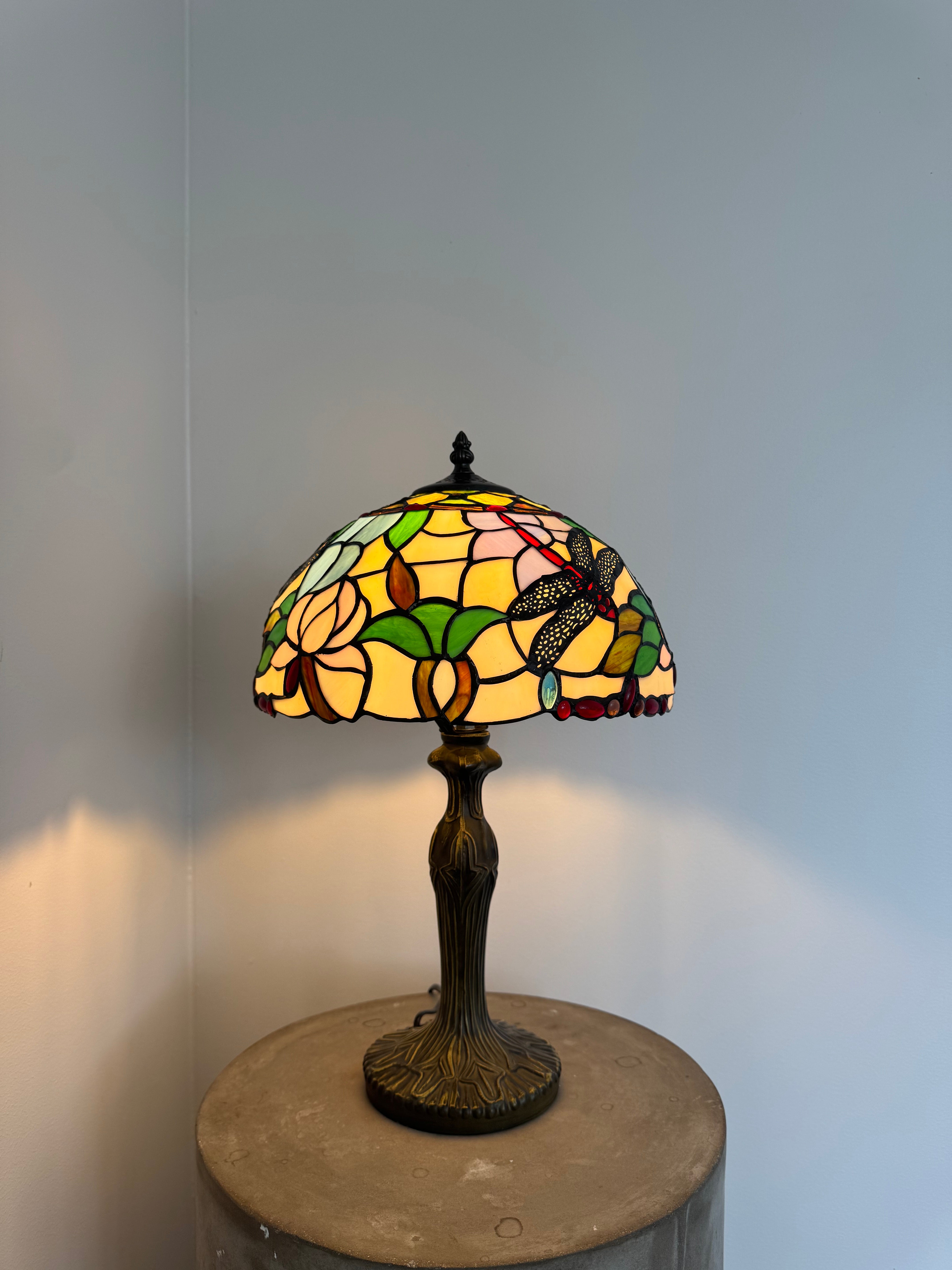 Tiffany Bordslampa Dragonfly Pastel Dream 30Ø