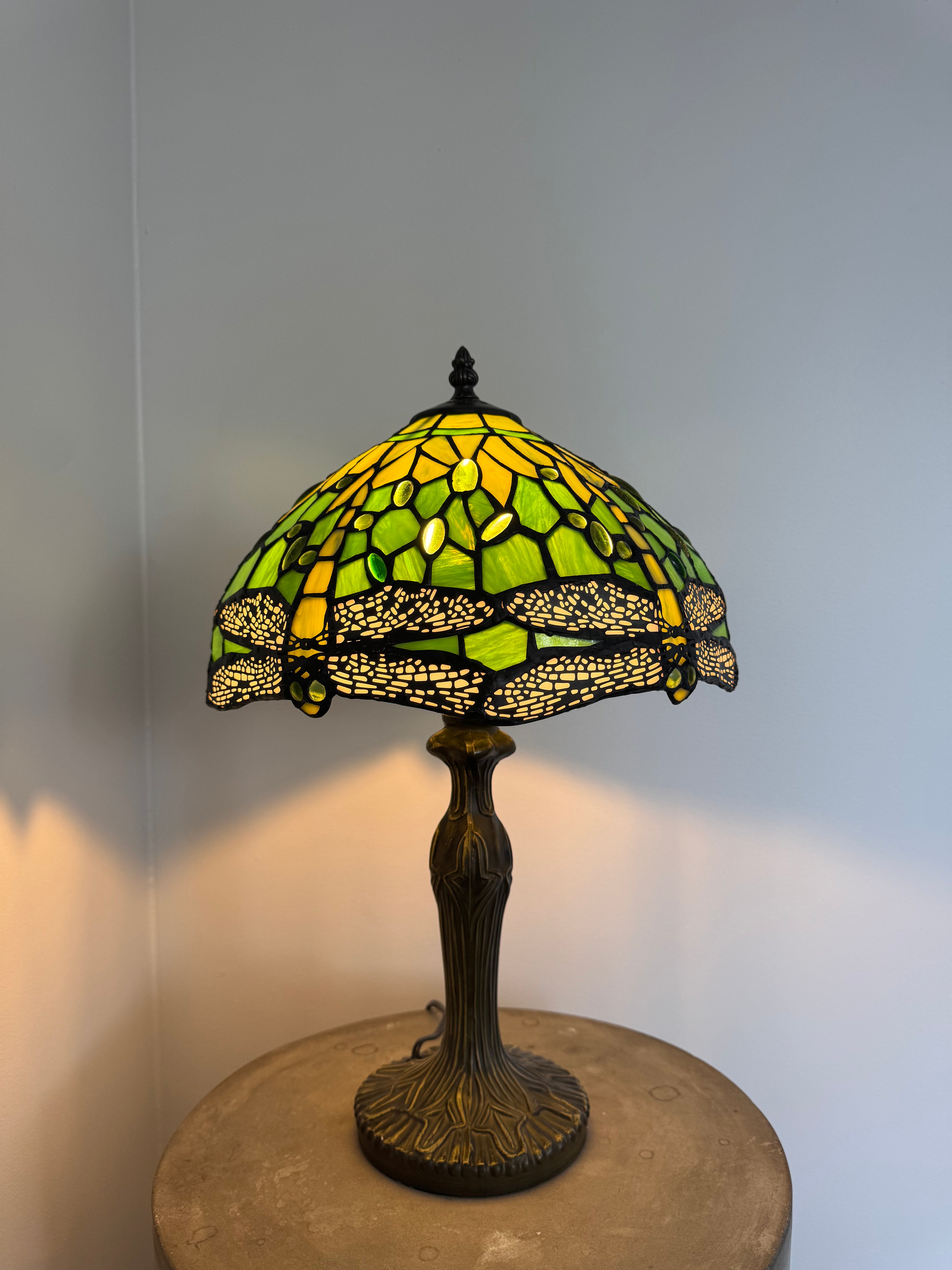 Tiffany Bordslampa Dragonfly Green Sunrise 30Ø