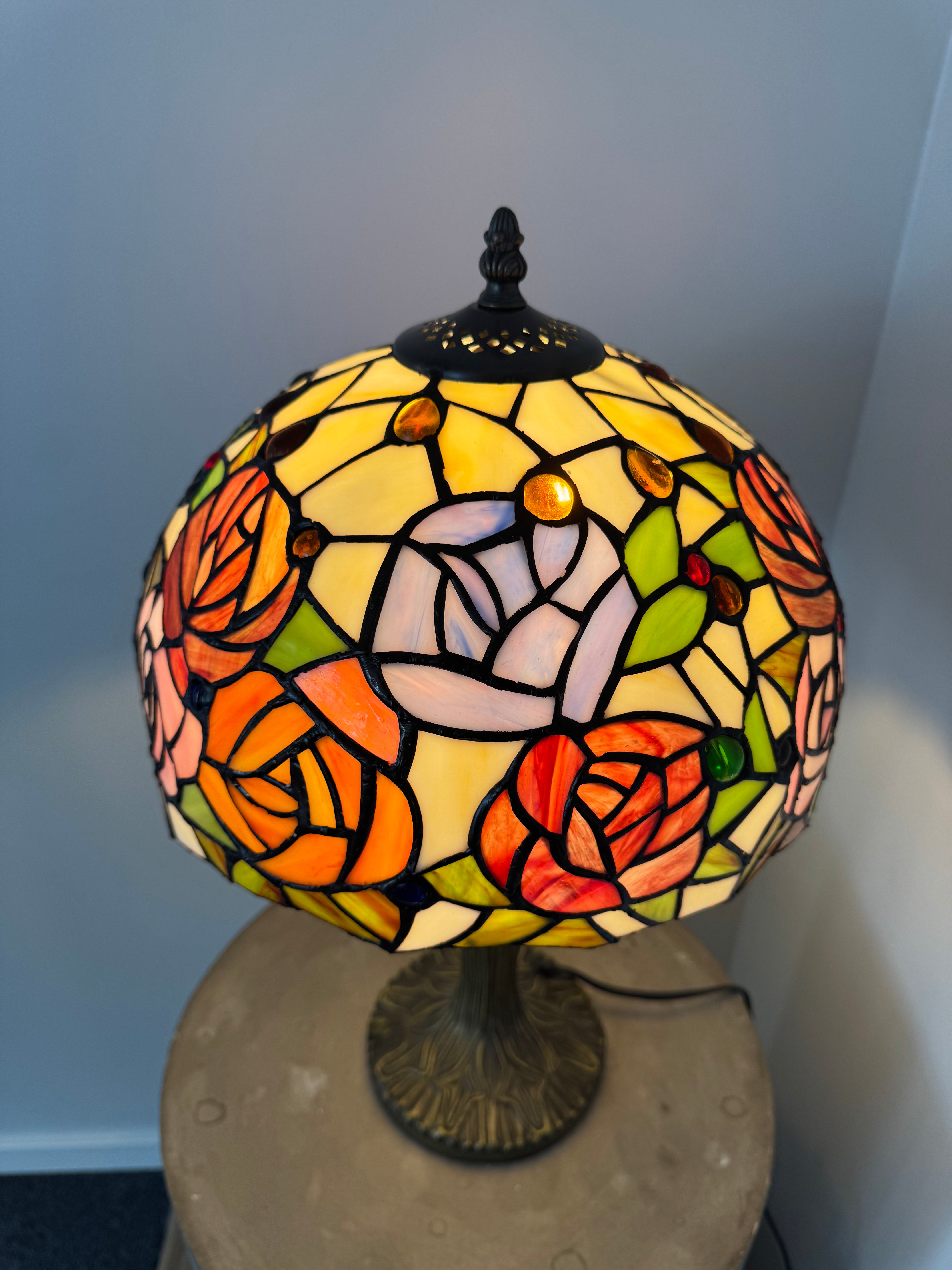 Tiffany Bordslampa Roses Light Colours 30Ø