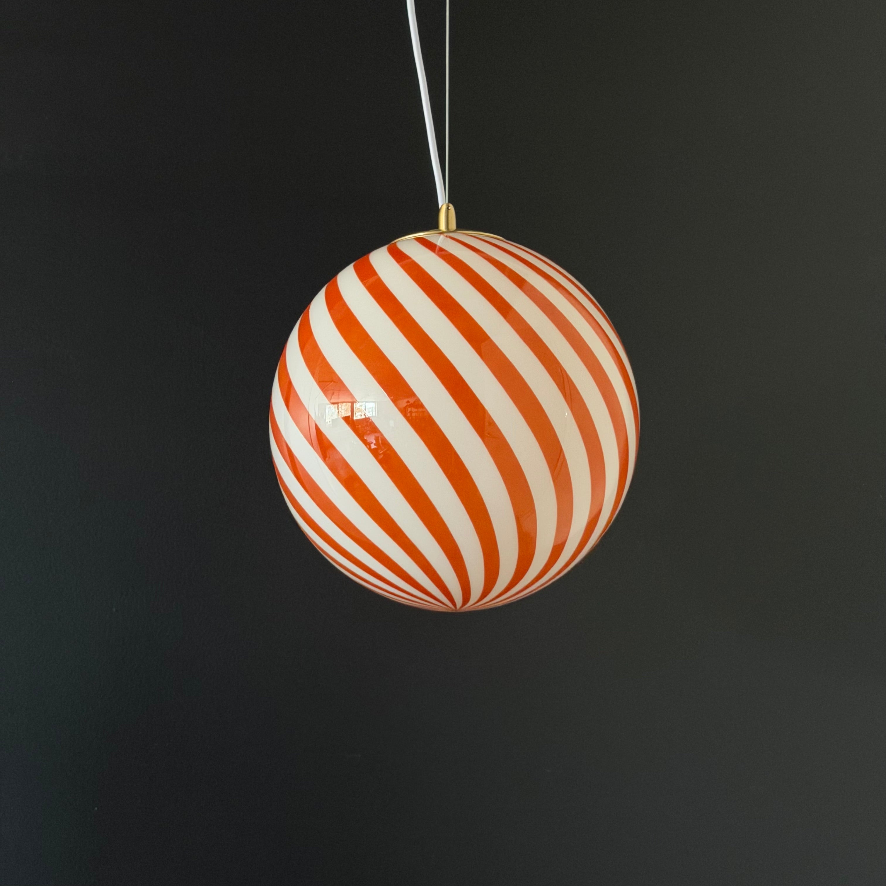 MURANO Spiral pendellampa Orange – Italienskt glas & mässing