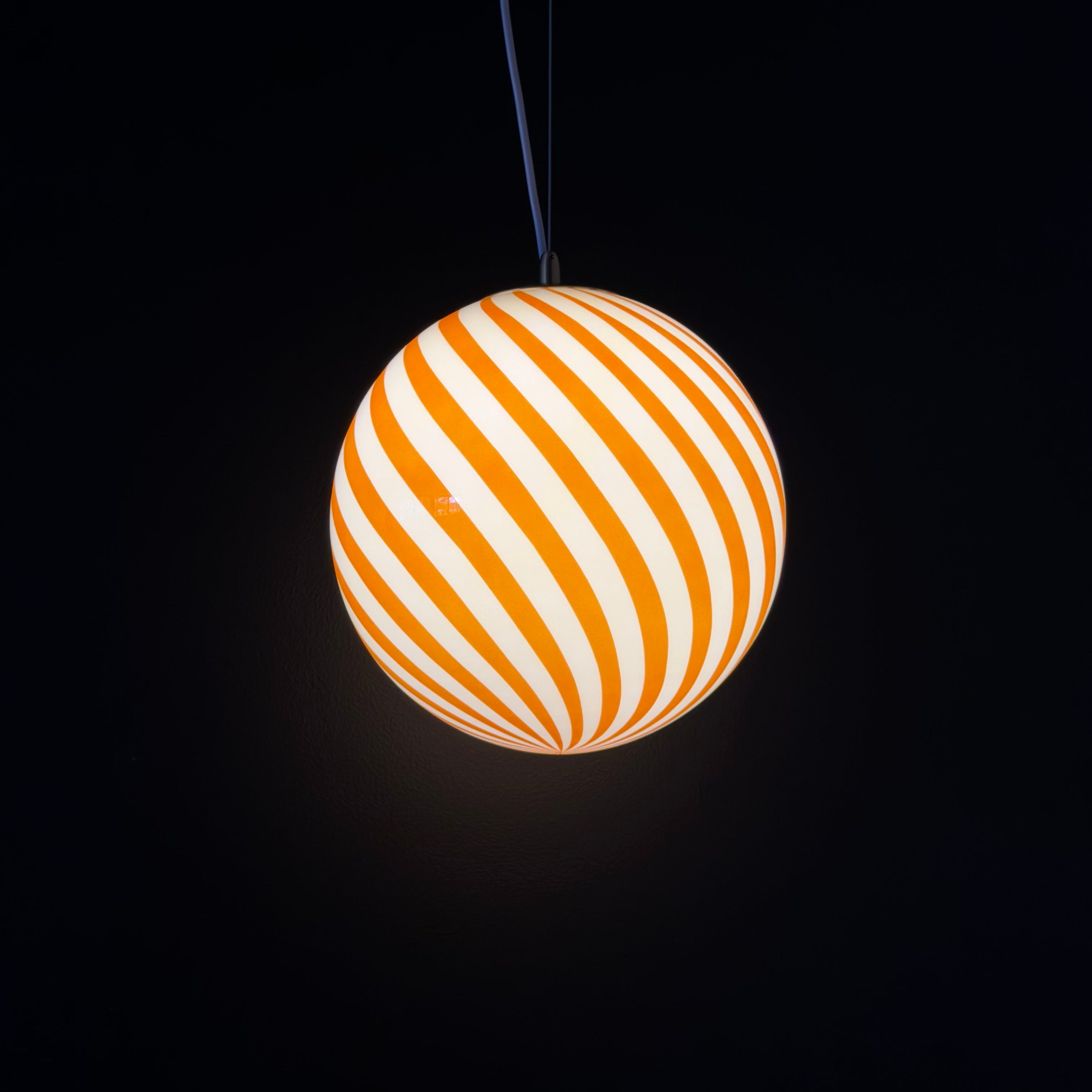 MURANO Spiral pendellampa Orange – Italienskt glas & mässing