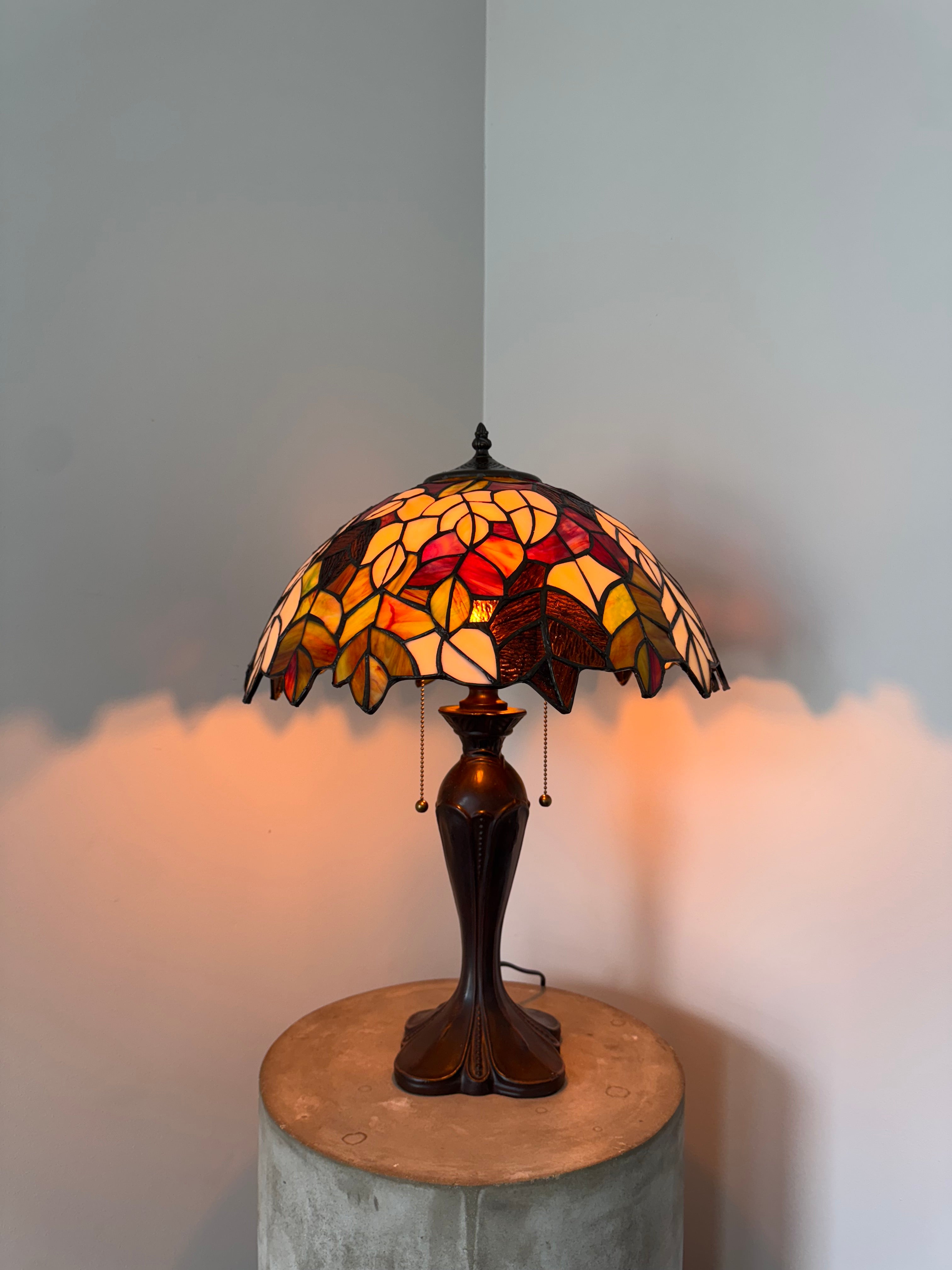 Tiffany Bordslampa Leaves Autumn Elegance 40Ø