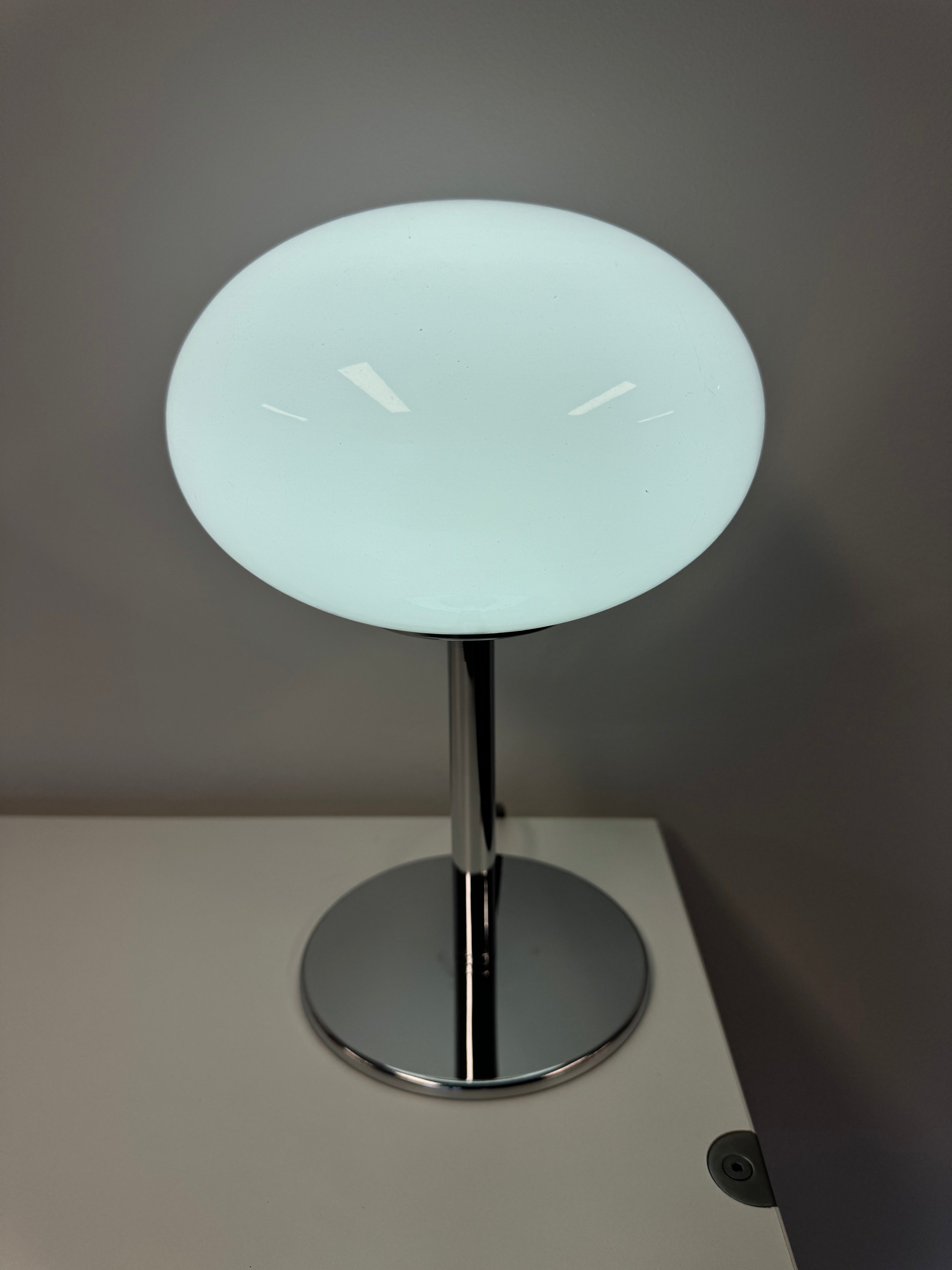 Bordslampa Retro & Orb Vit