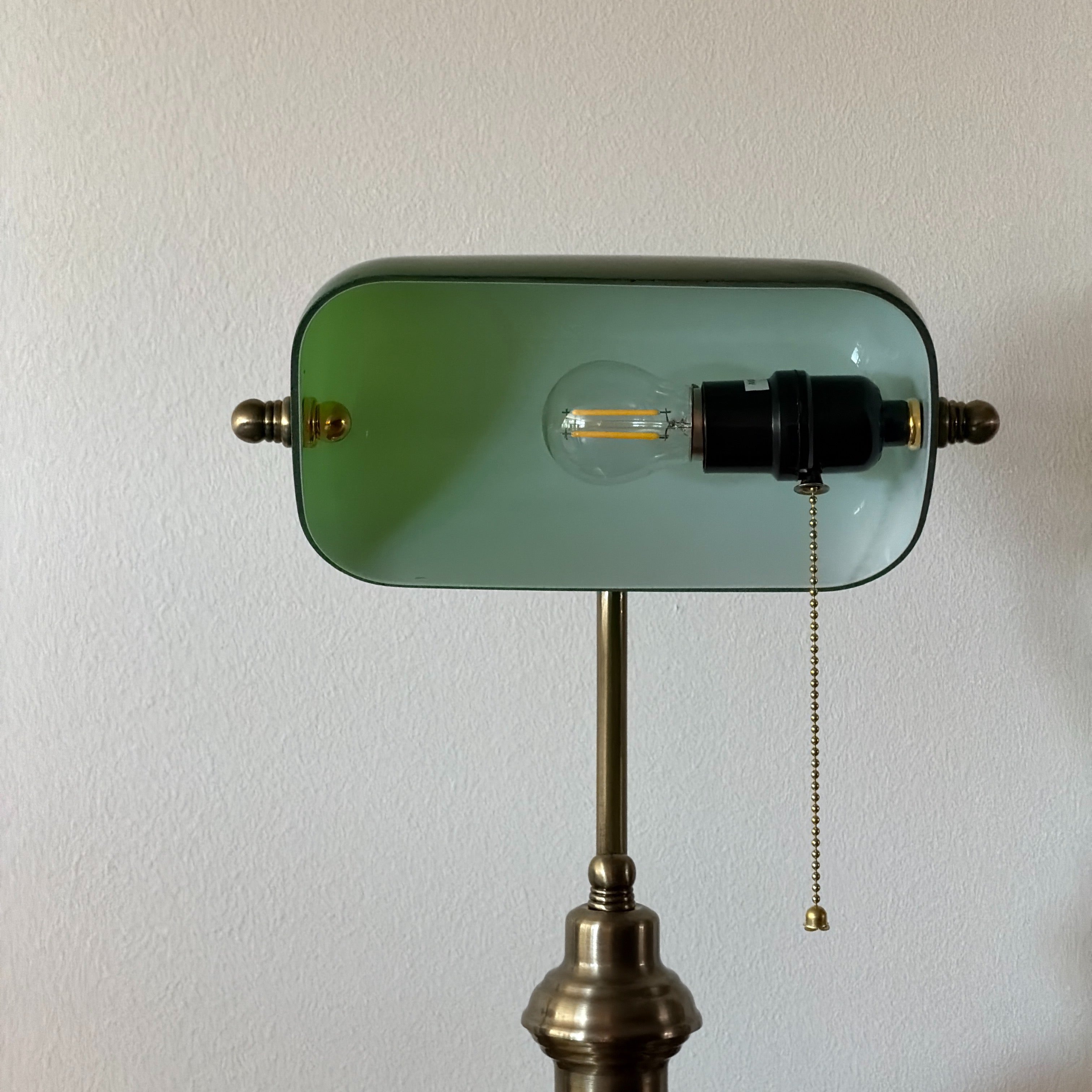 banklampa VINTAGE Grön – Bibliotekslampa i glas & mässing