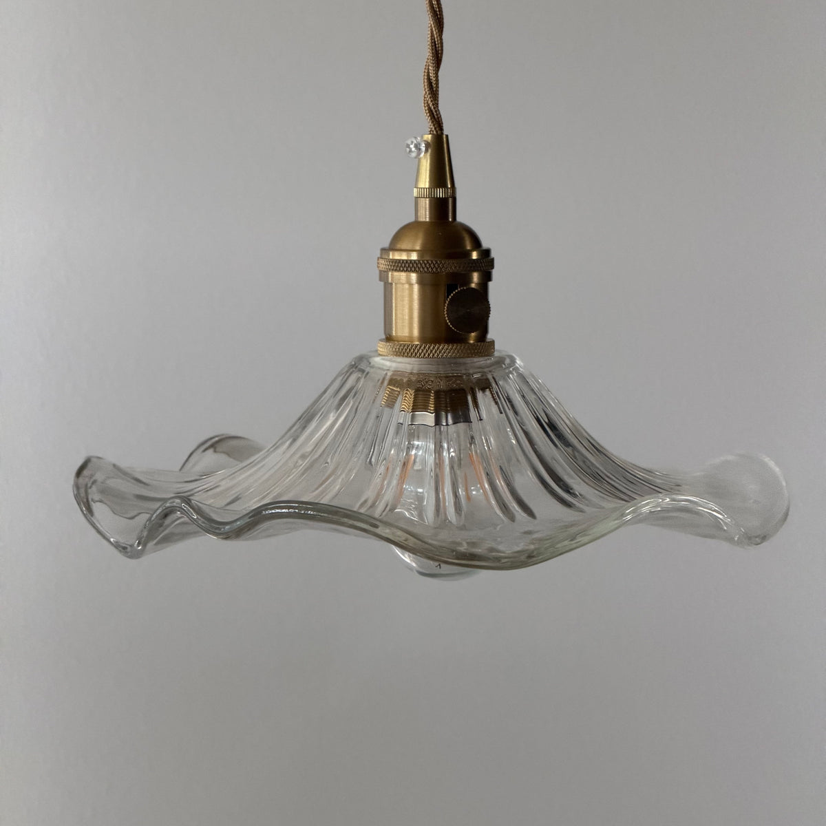 HIBISKUS 22 Pendellampa Transparent – Taklampa i glas