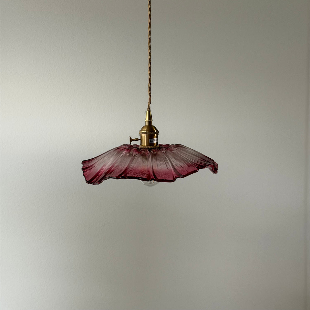 LOTUS 26 Pendellampa Rosa – Taklampa i glas