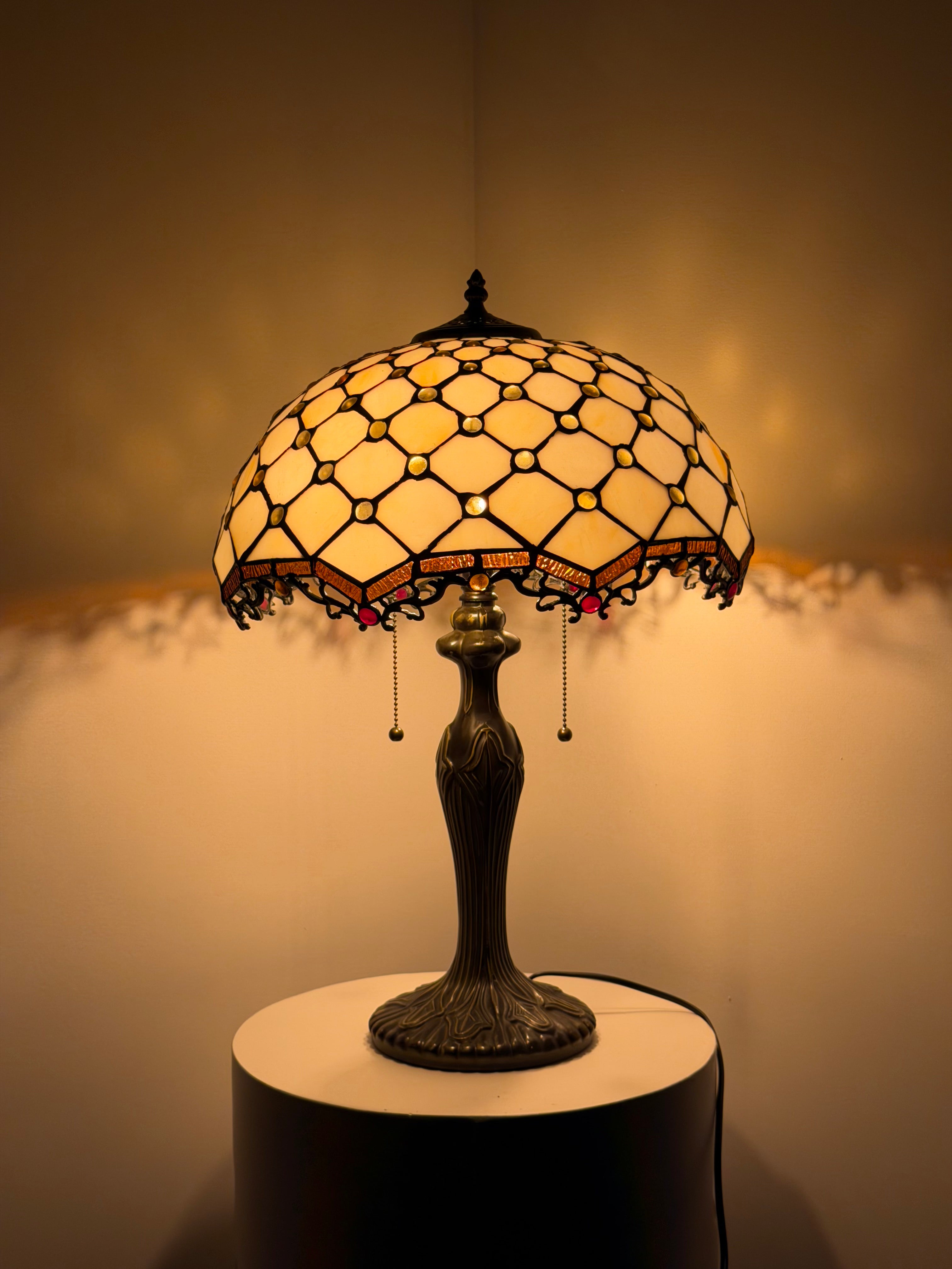 Bordslampa – Geometric White Glow 40Ø