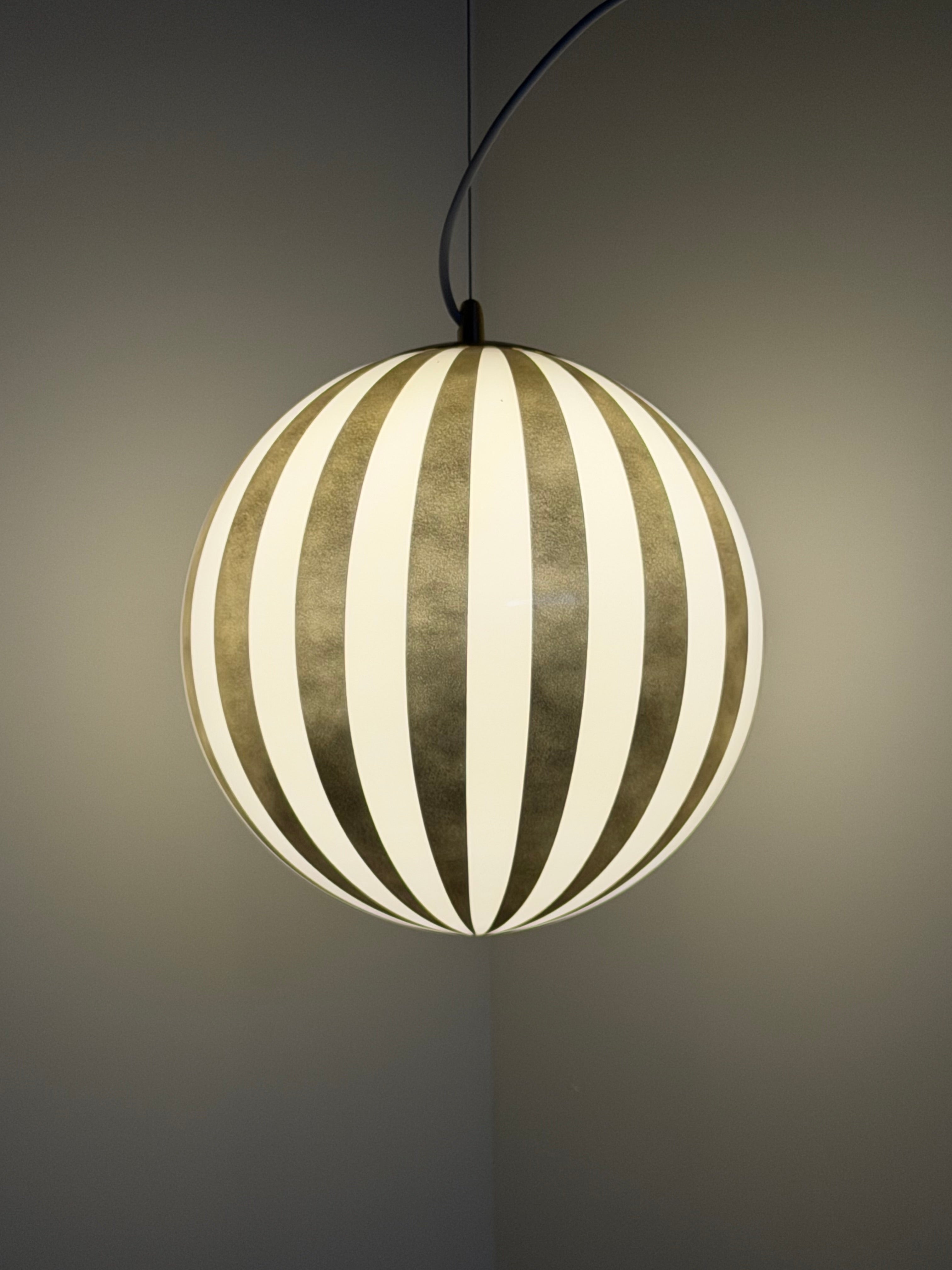 Taklampa Vertical Stripe Champagne