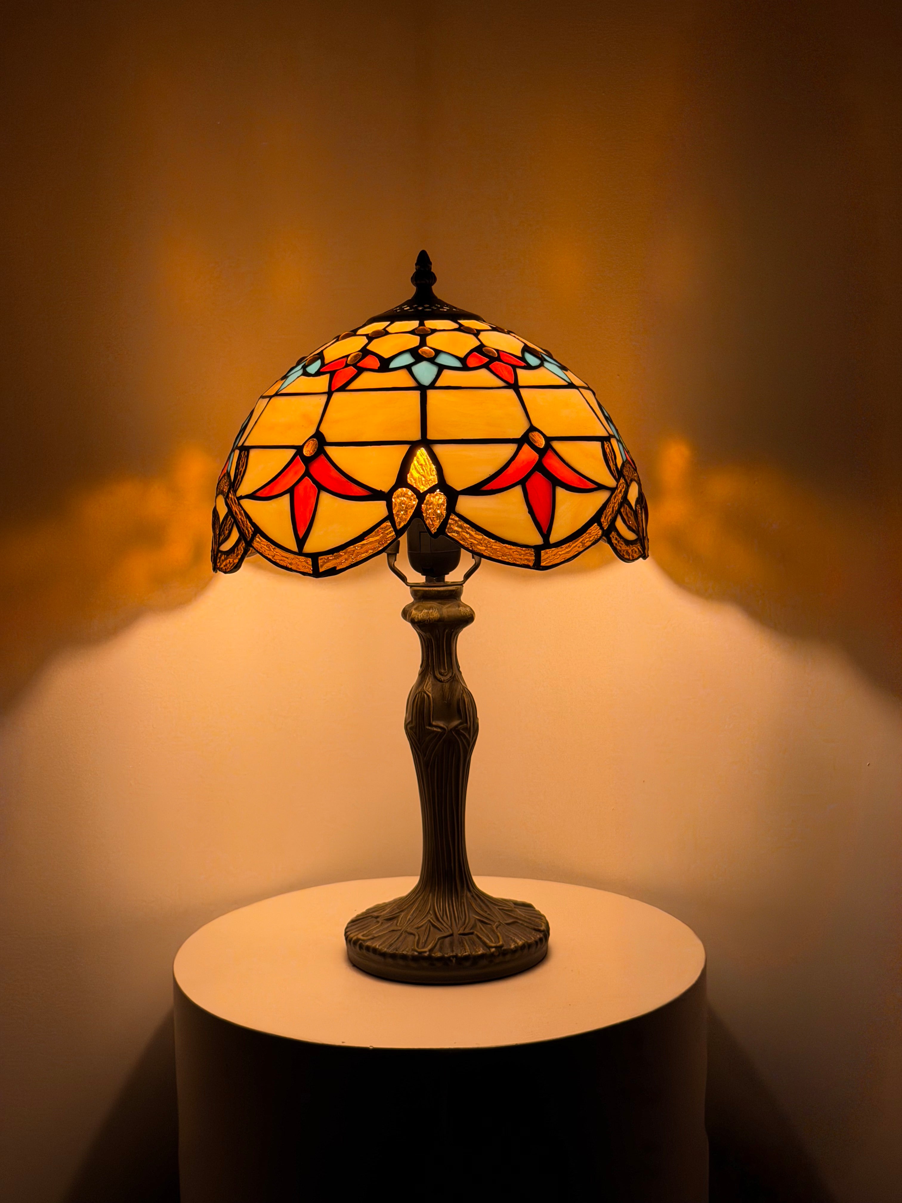 Bordslampa – Geometric Amber Glow 30Ø