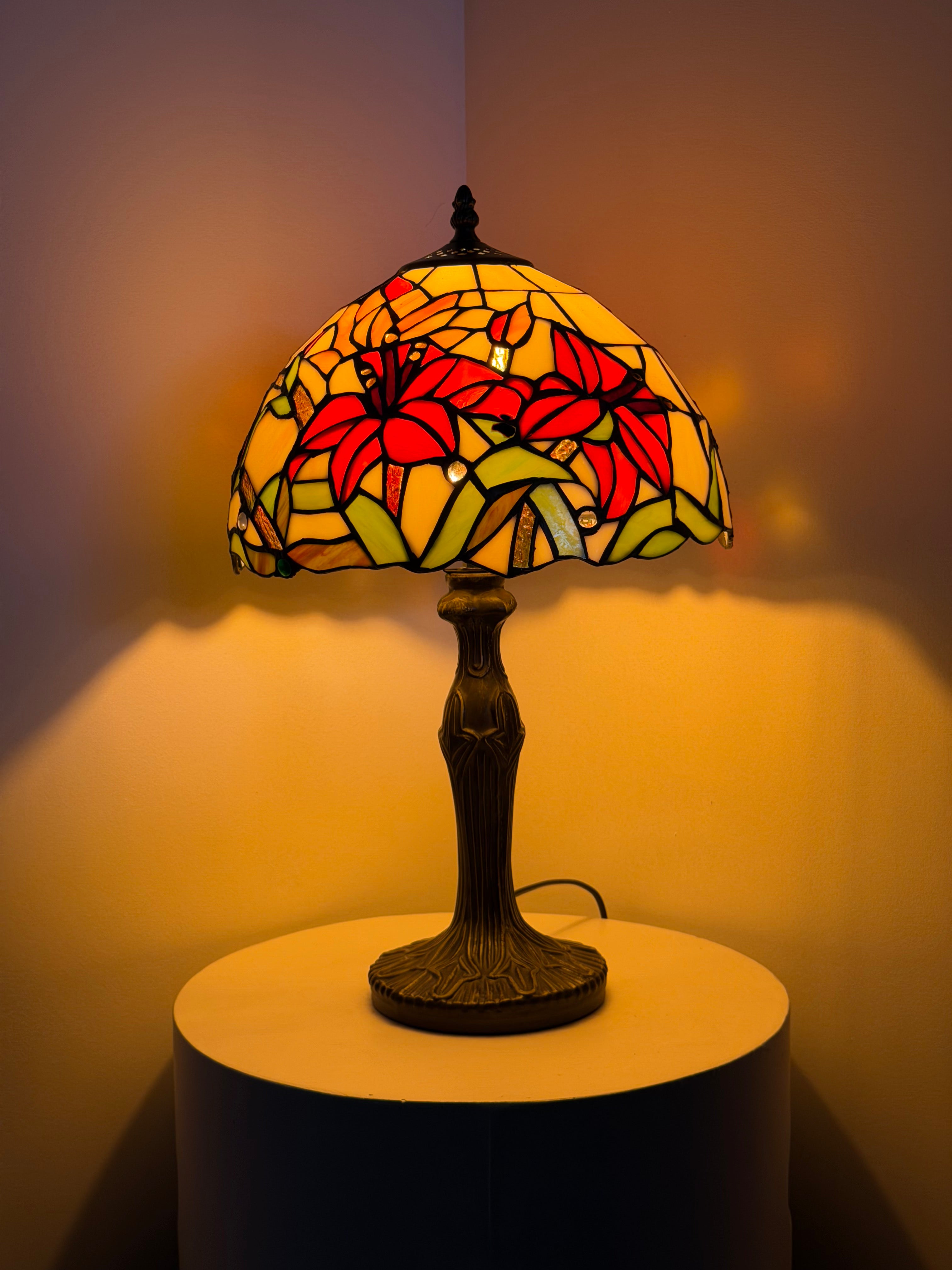 Bordslampa – Garden King’s Lily 30Ø