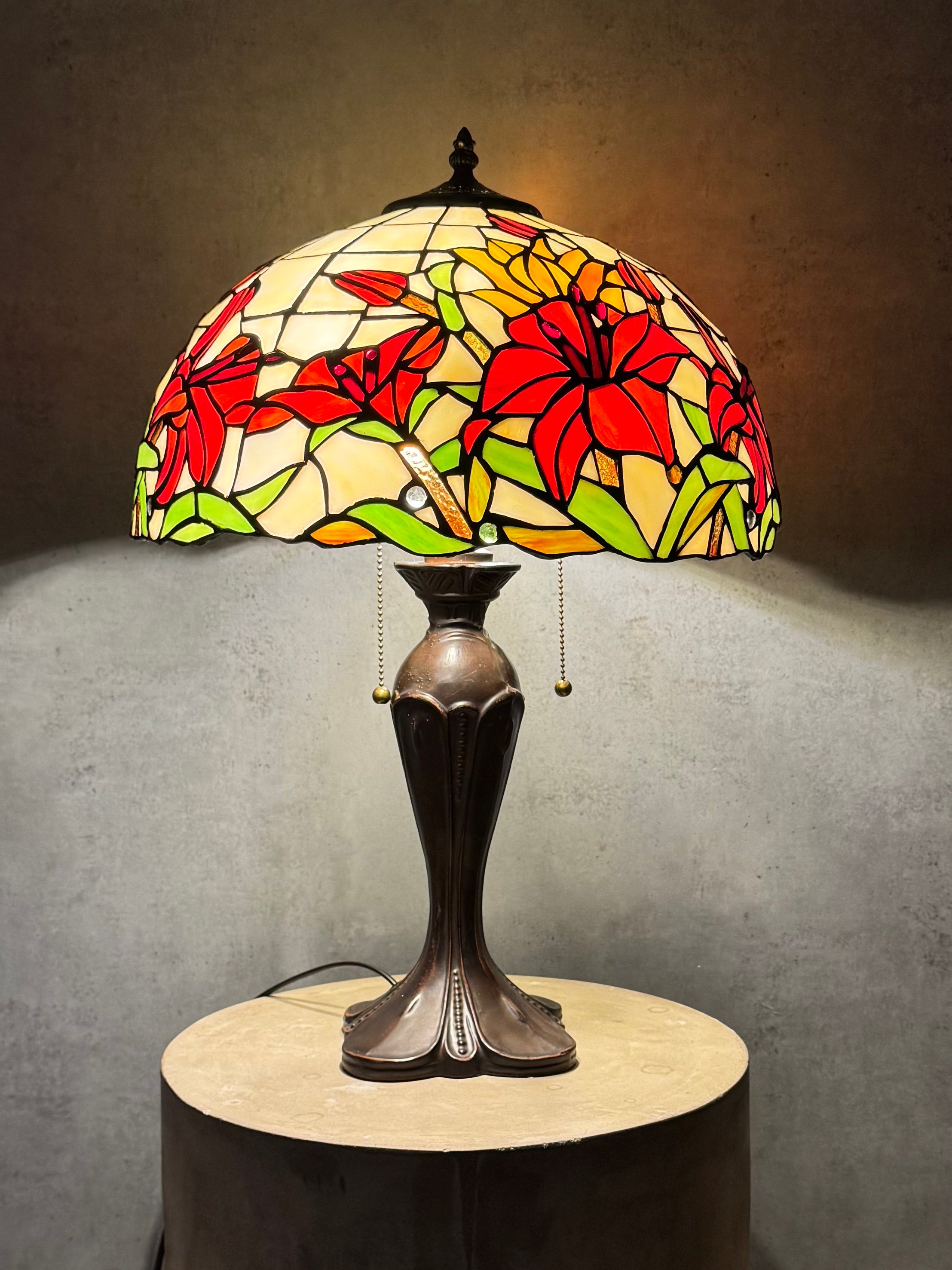 Tiffany Kungslilja & Blommor 40cm
