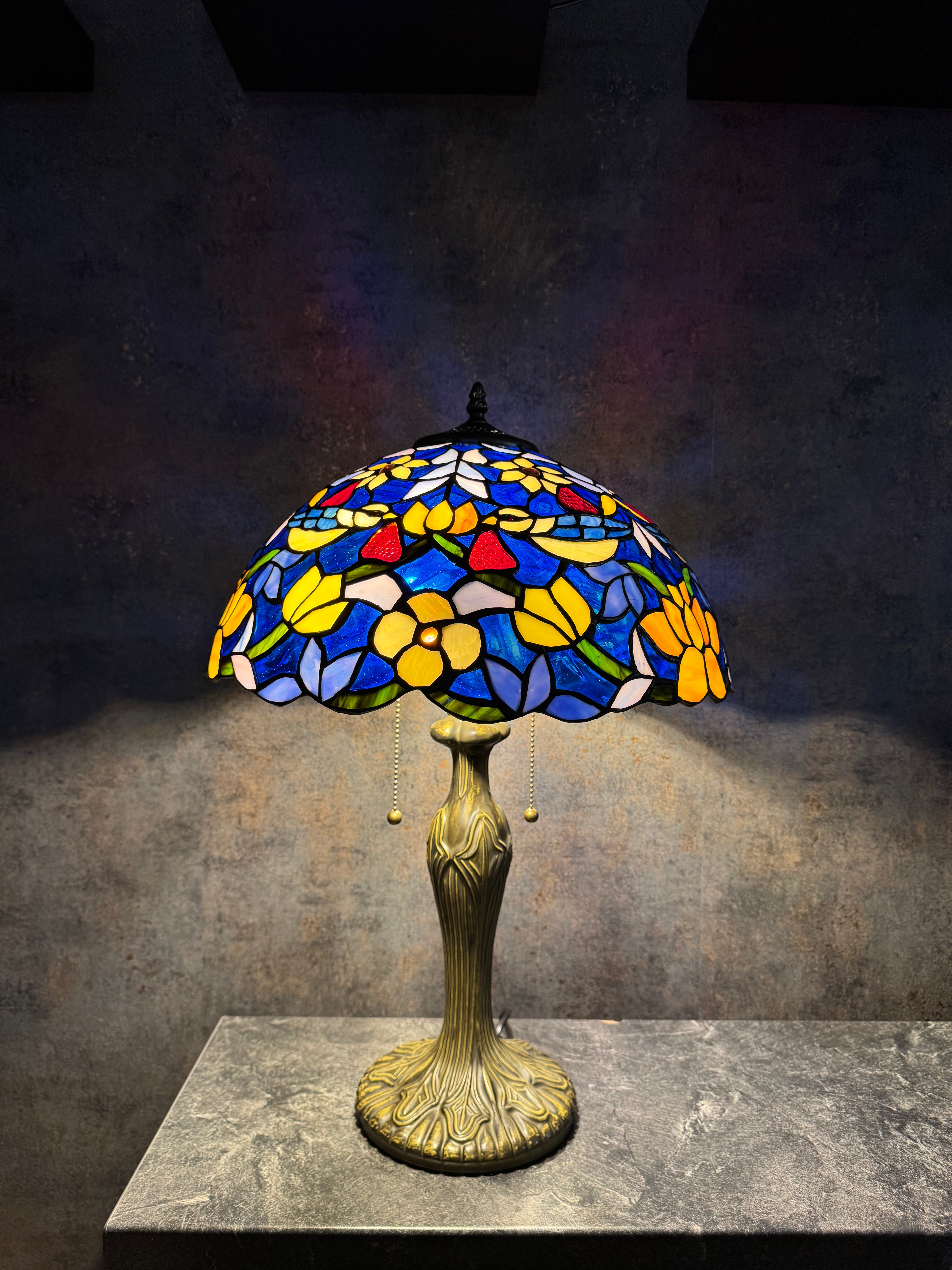 Tiffany Jordgubbar & Blommor 40cm