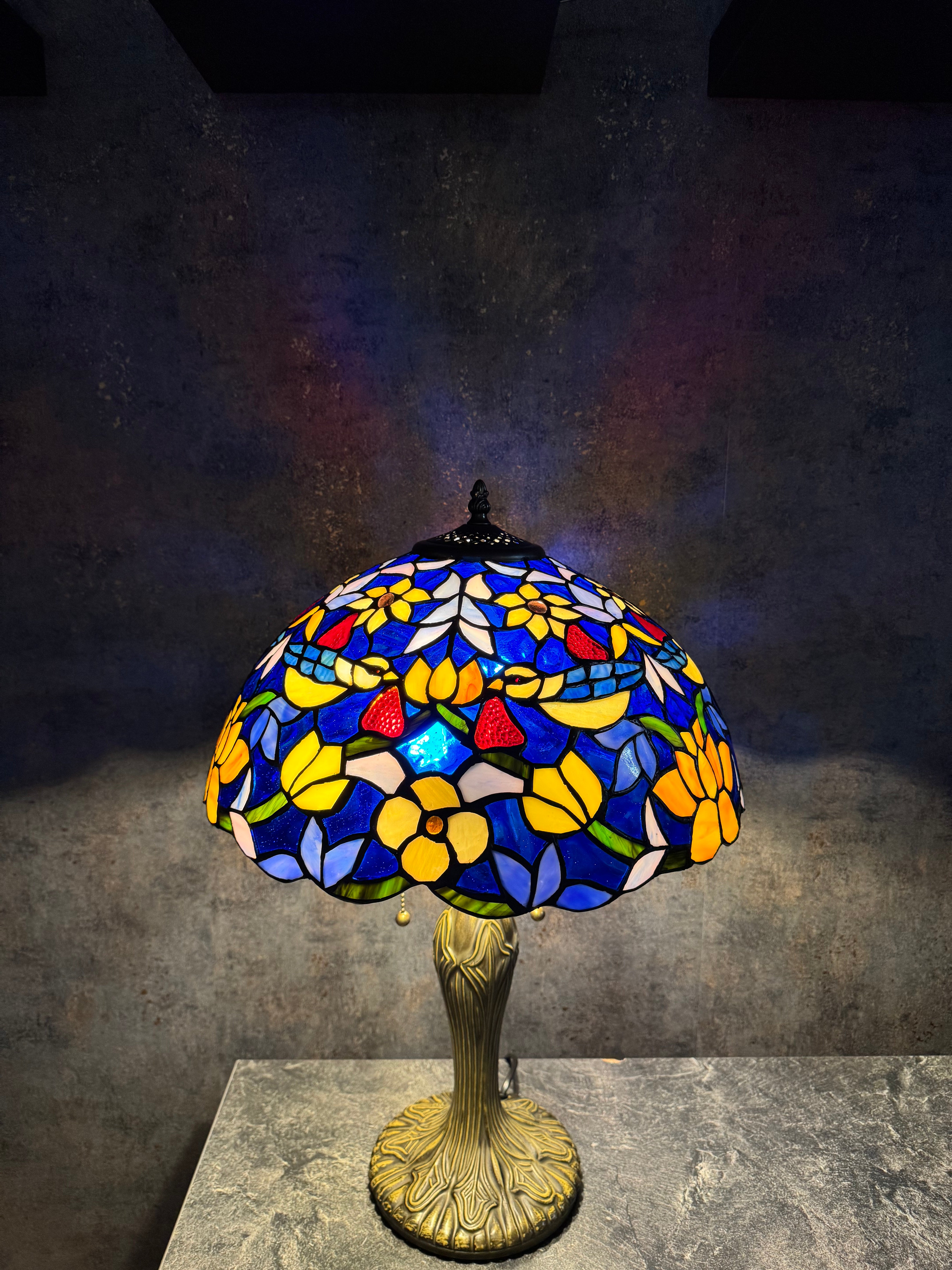 Tiffany Jordgubbar & Blommor 40cm