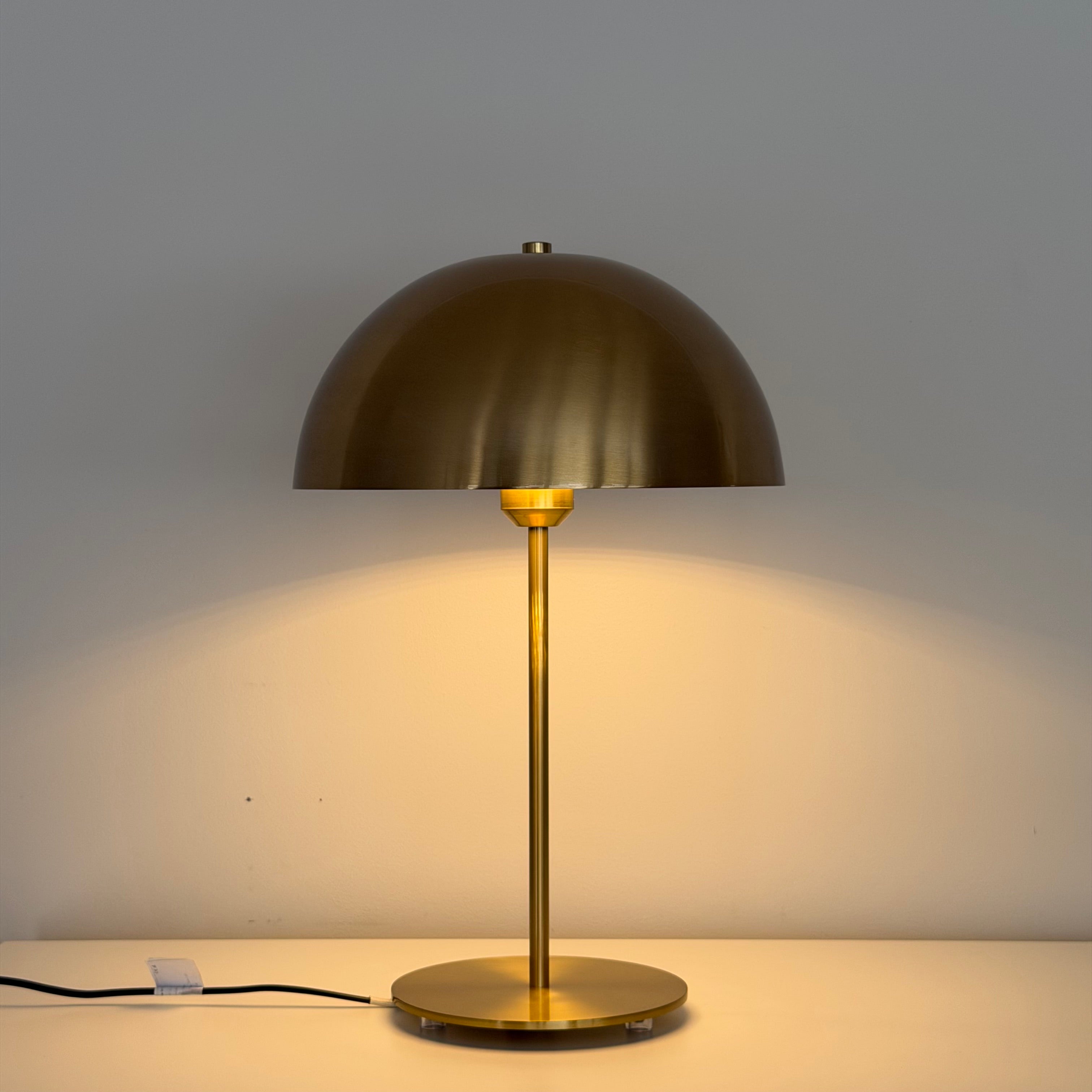 BORDSLAMPA - BAUHAUS ESTATE GULD