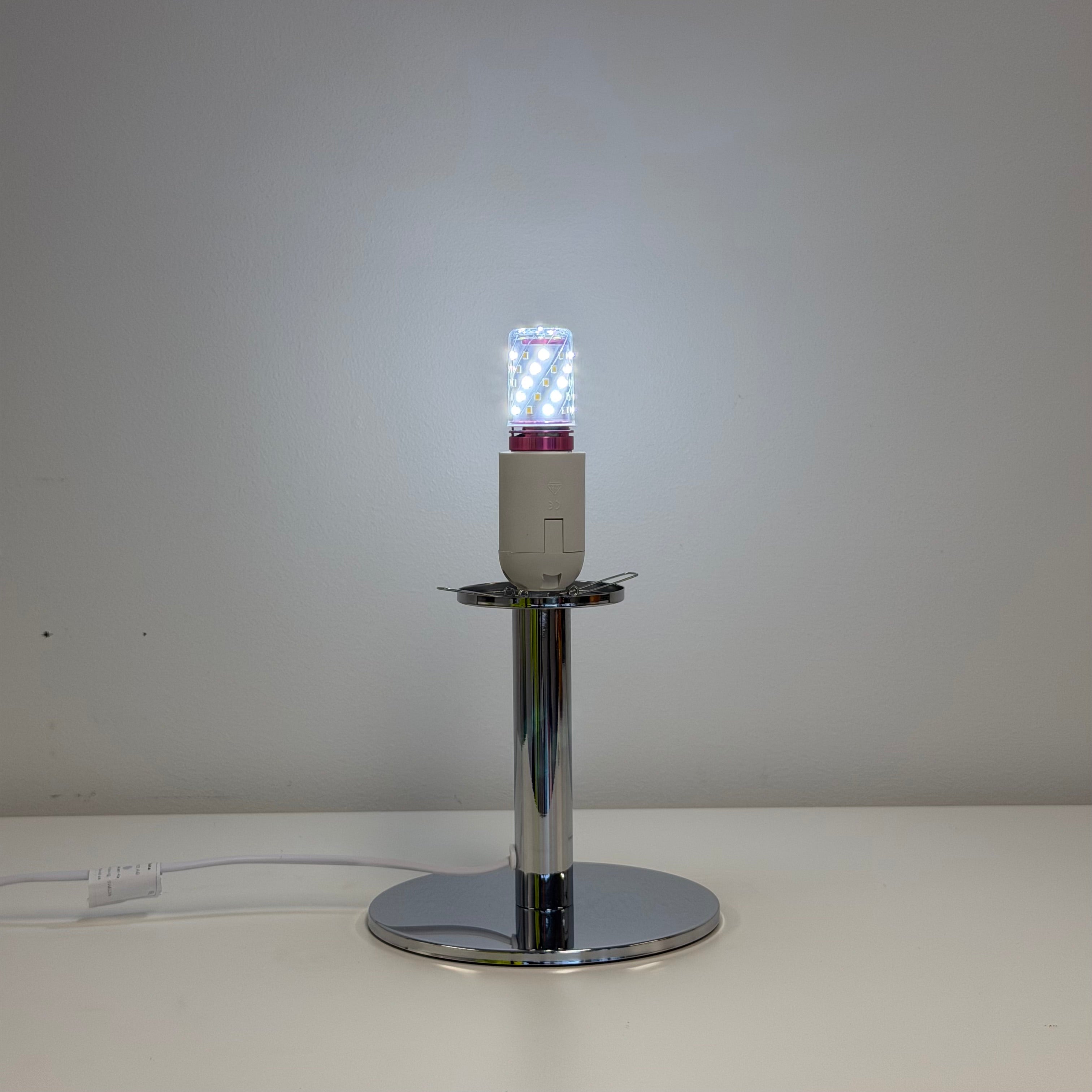 MUSHROOM bordslampa Rosa – Bauhaus opalglas & krom