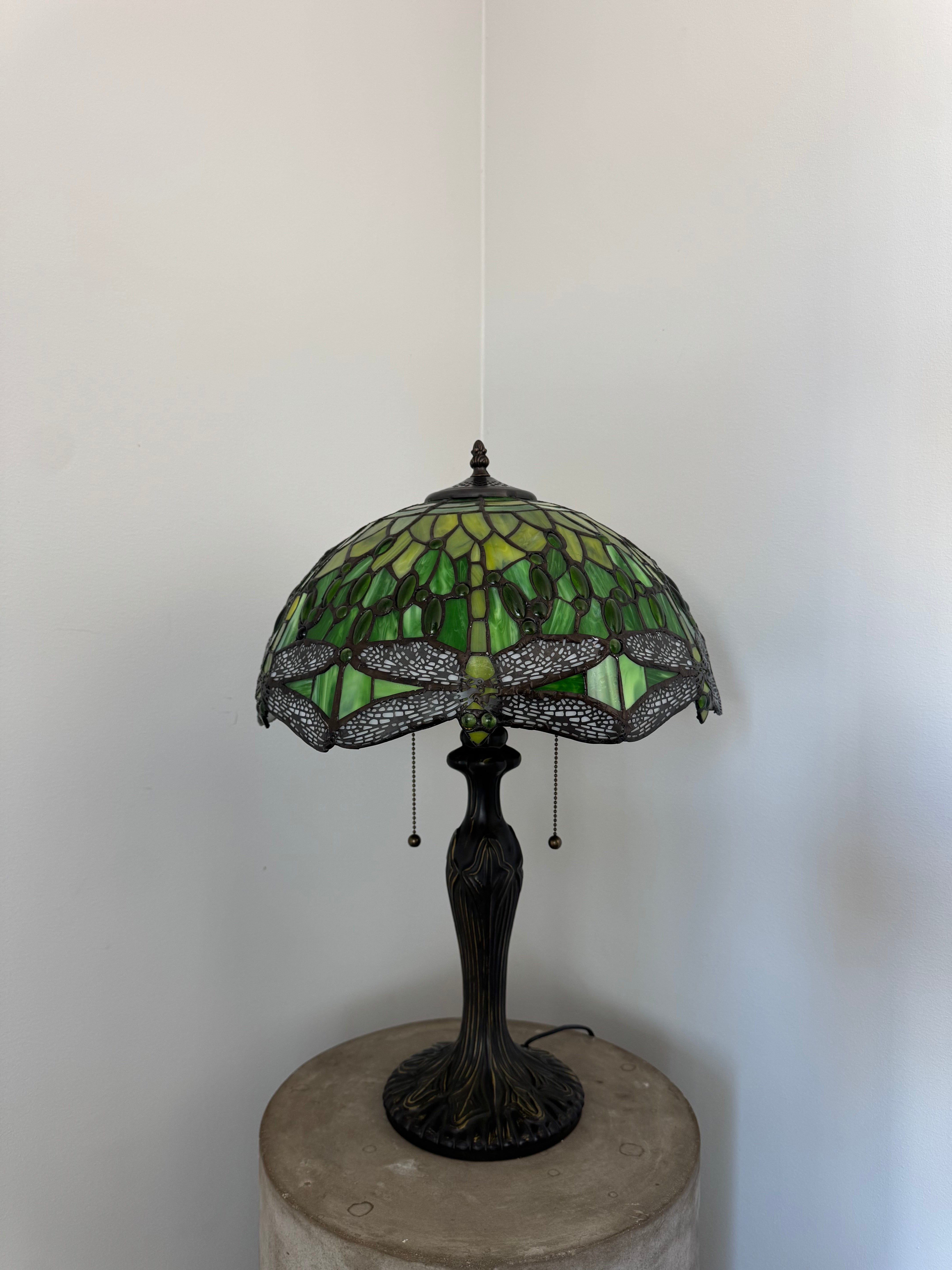 Tiffany Bordslampa Dragonfly Green Sunrise 40Ø