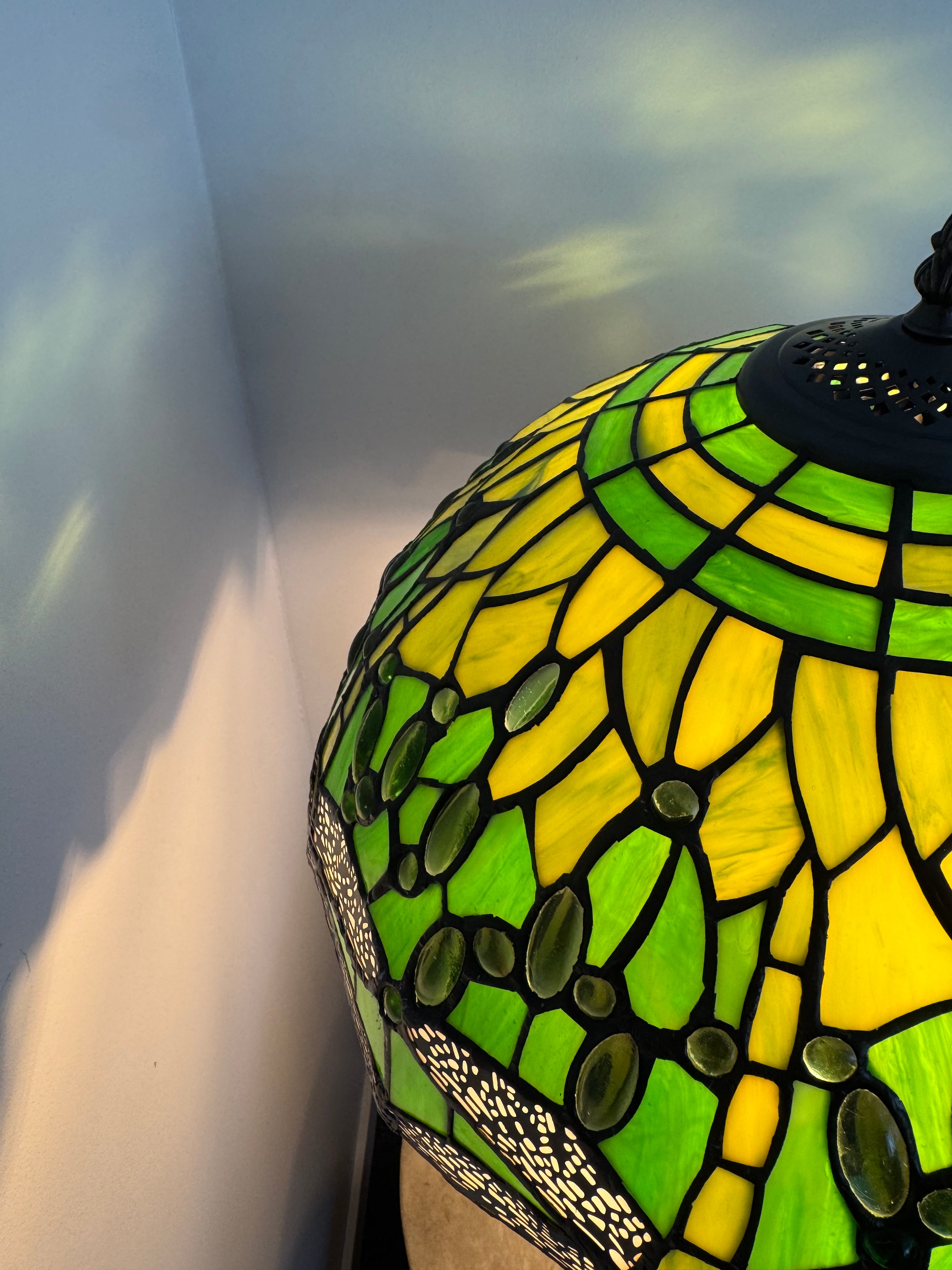 Tiffany Bordslampa Dragonfly Green Sunrise 40Ø