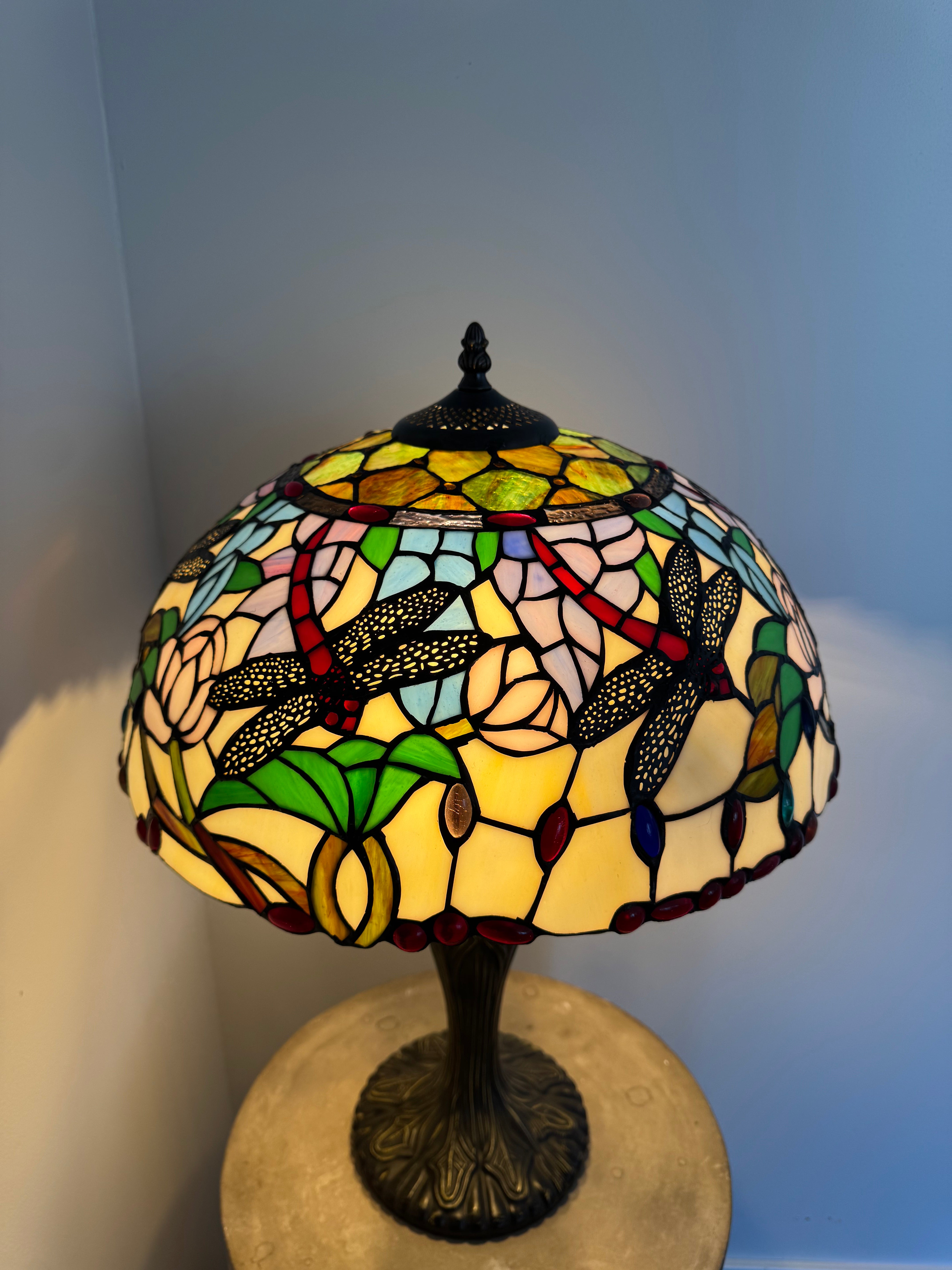 Tiffany Bordslampa Dragonfly Pastel Dream 40Ø