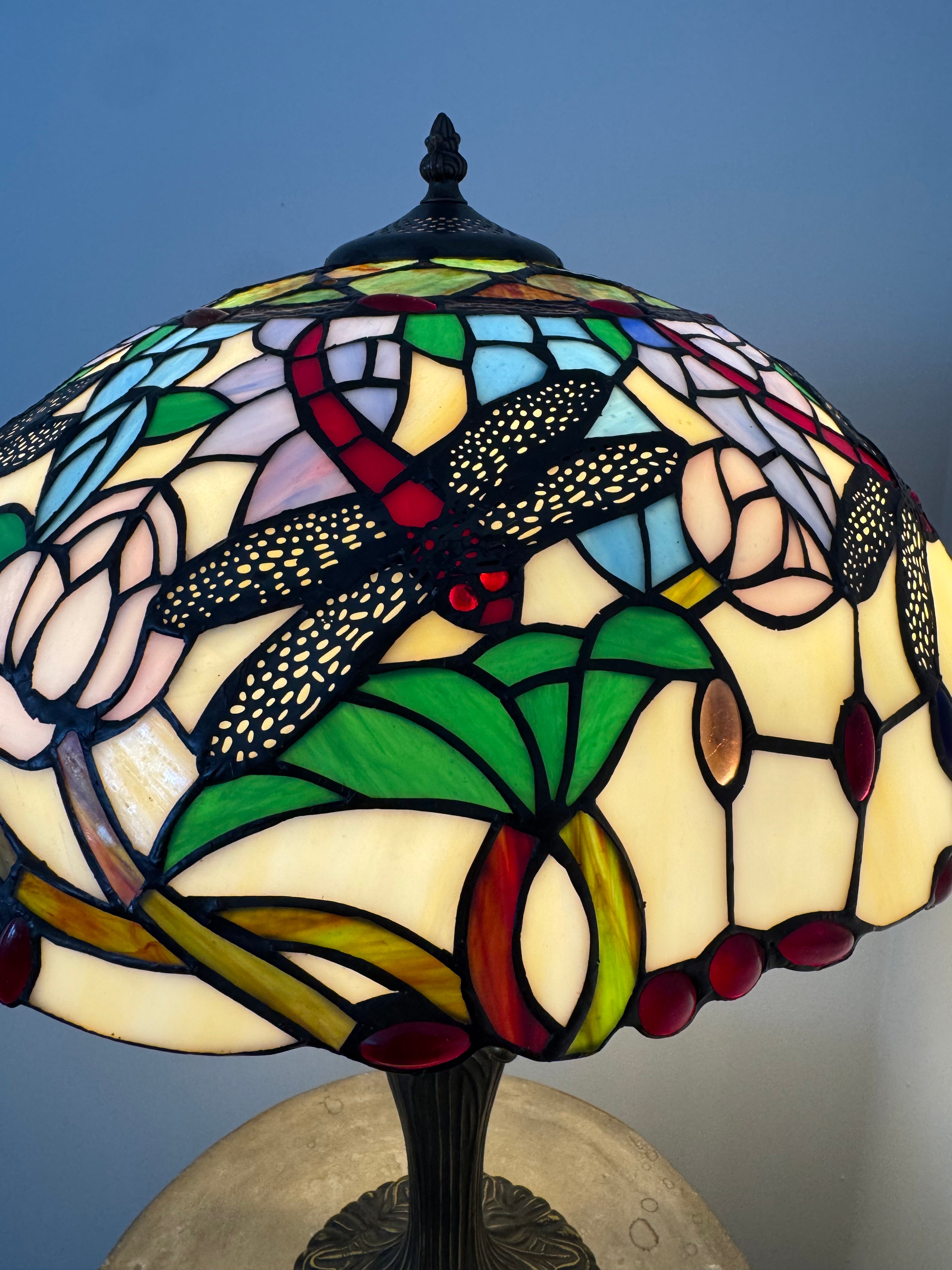 Tiffany Bordslampa Dragonfly Pastel Dream 40Ø