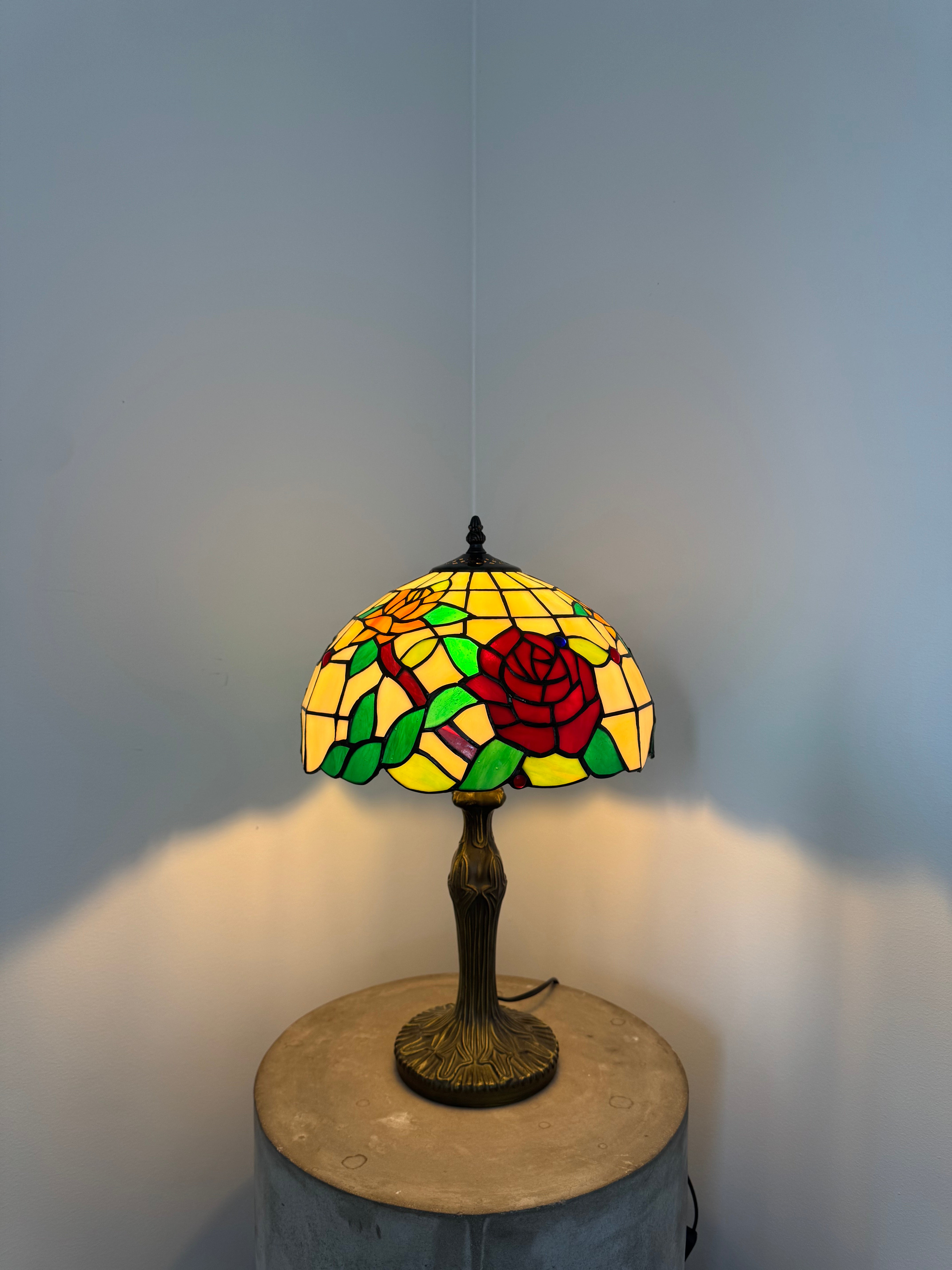 Tiffany Bordslampa Roses Pastel Colours 30Ø