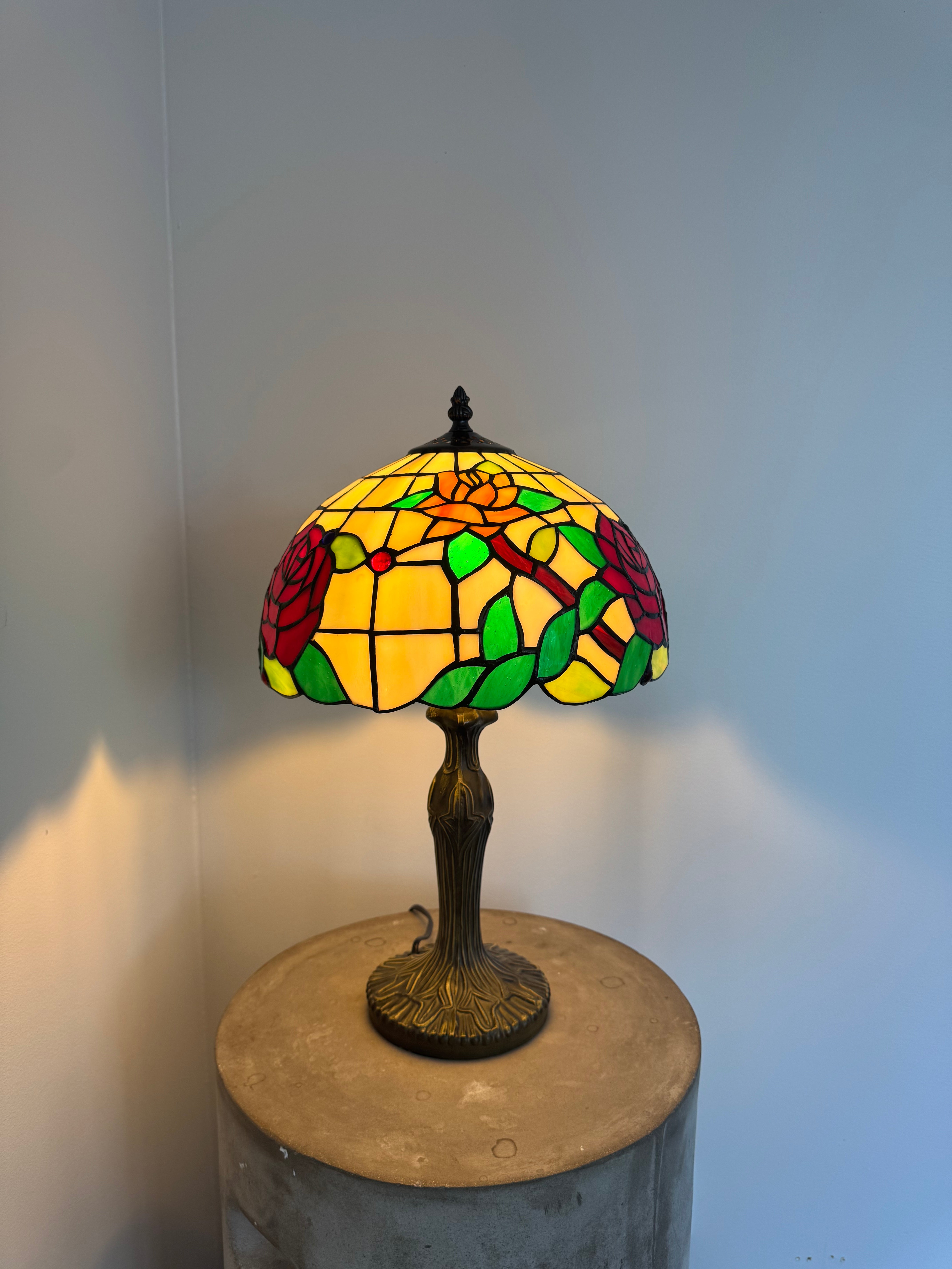 Tiffany Bordslampa Roses Pastel Colours 30Ø