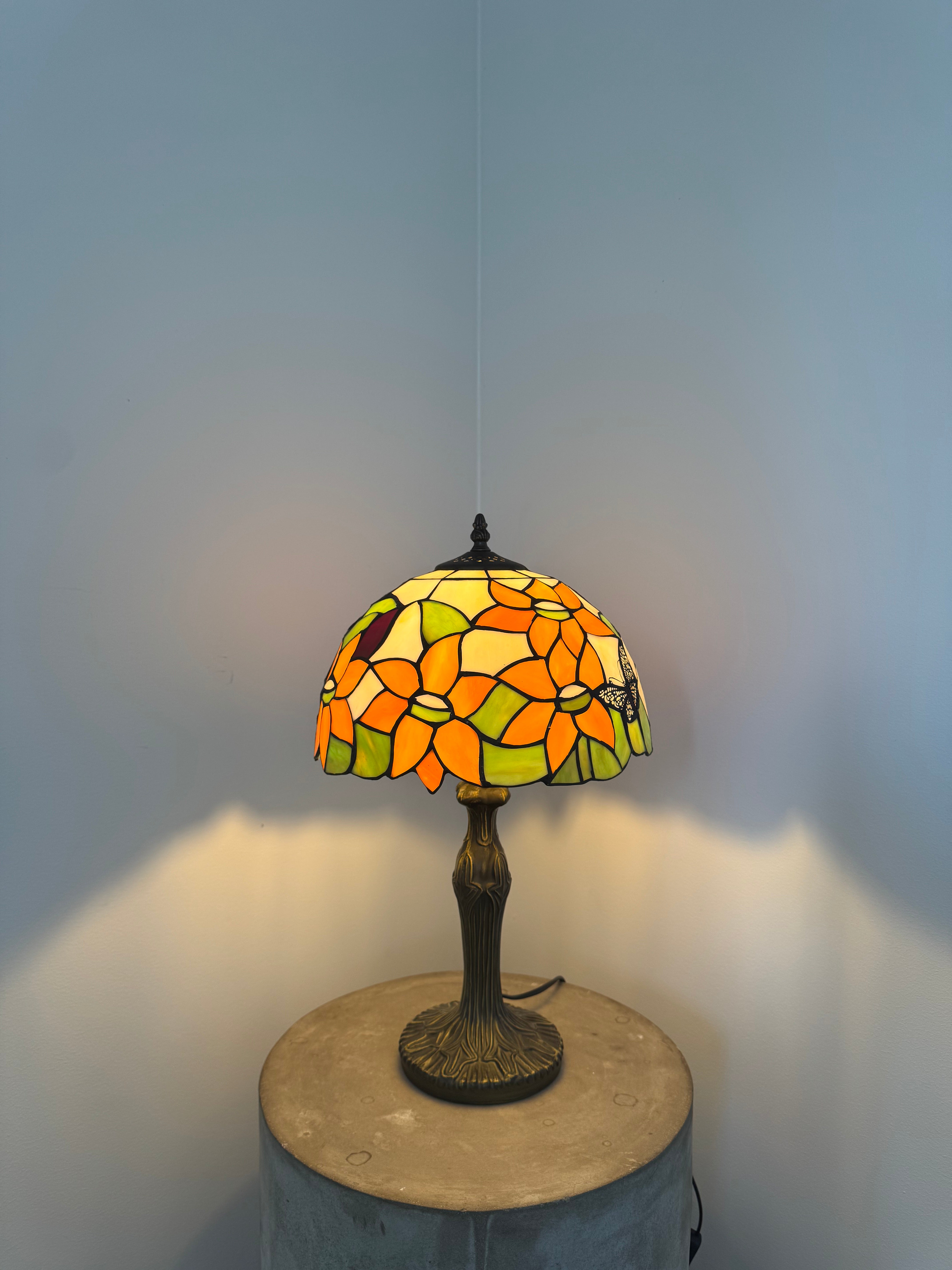 Tiffany Bordslampa Butterflies Orange Flower 30Ø