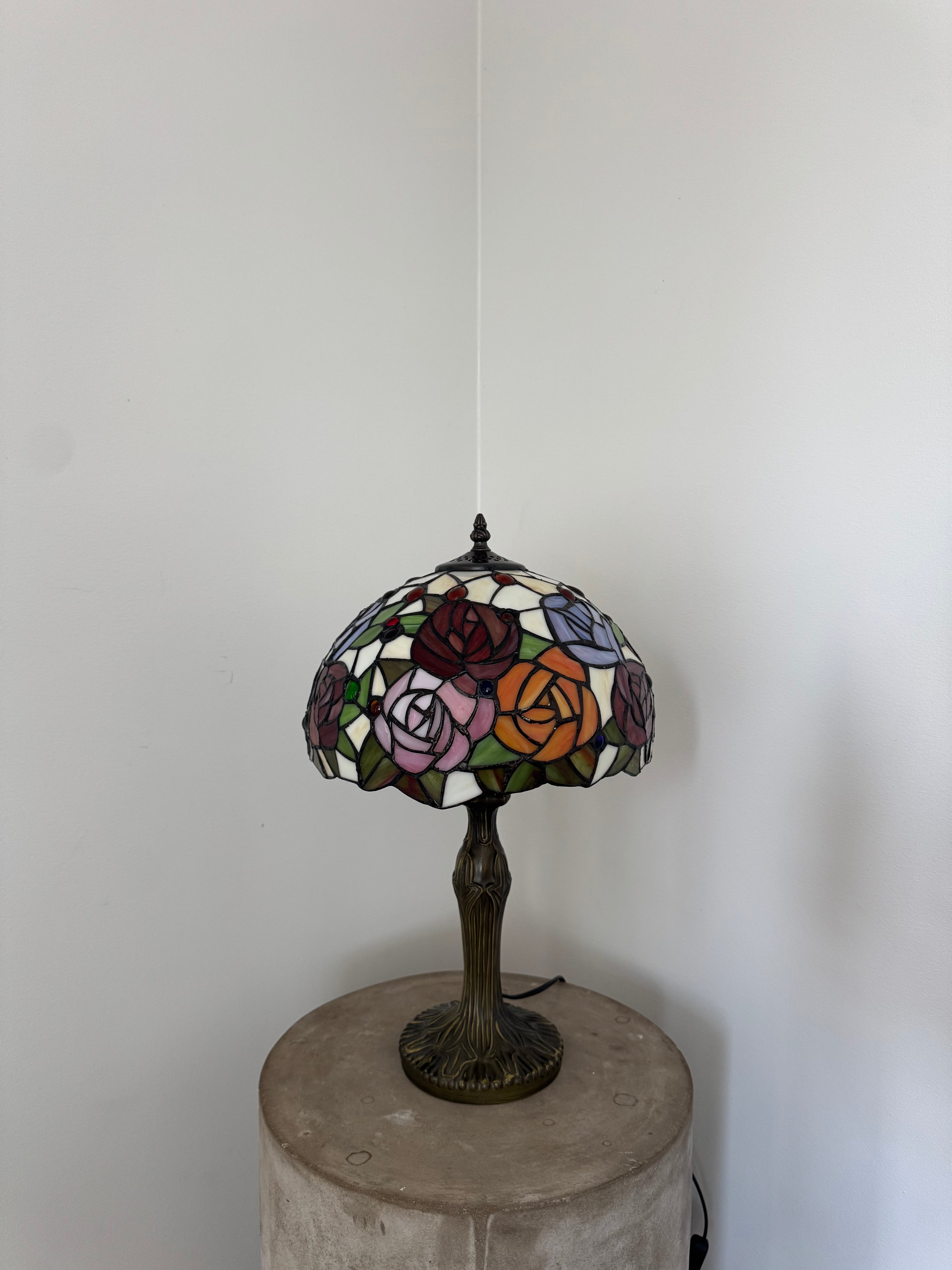Tiffany Bordslampa Roses Light Colours 30Ø