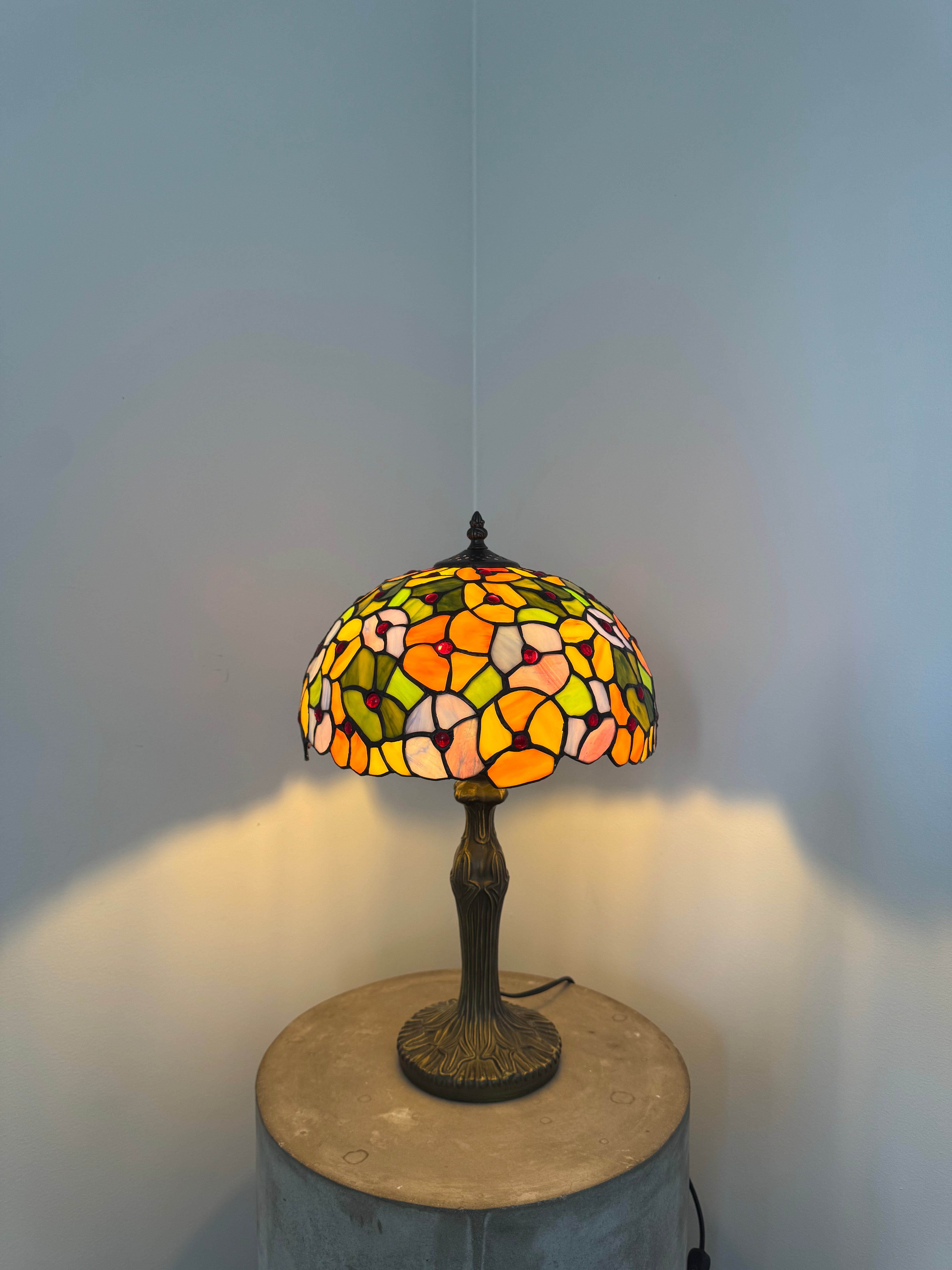 Tiffany Bordslampa Flowers Summer Pansy 30Ø