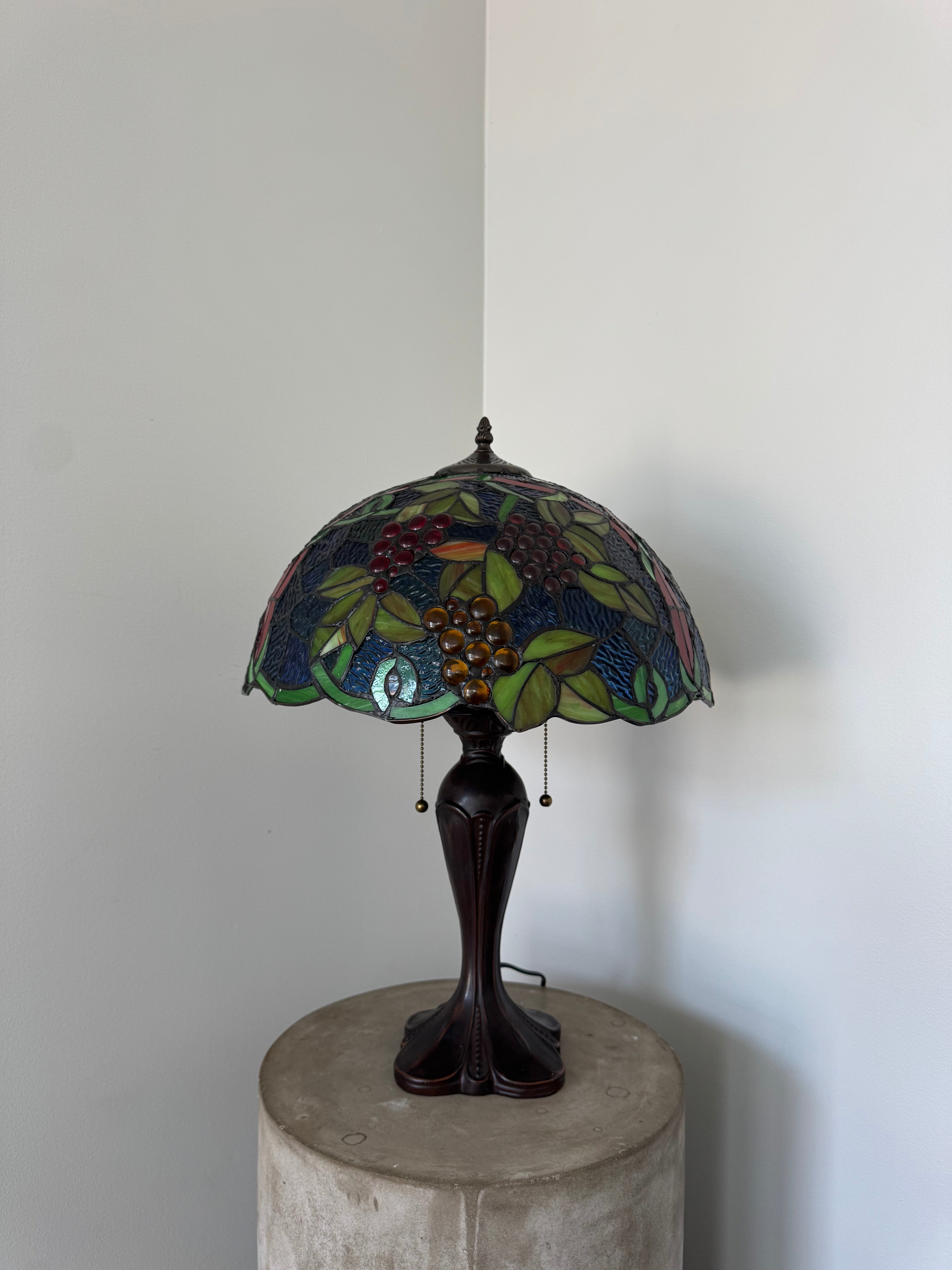 Tiffany Bordslampa Flowers Classic Grapes 40Ø