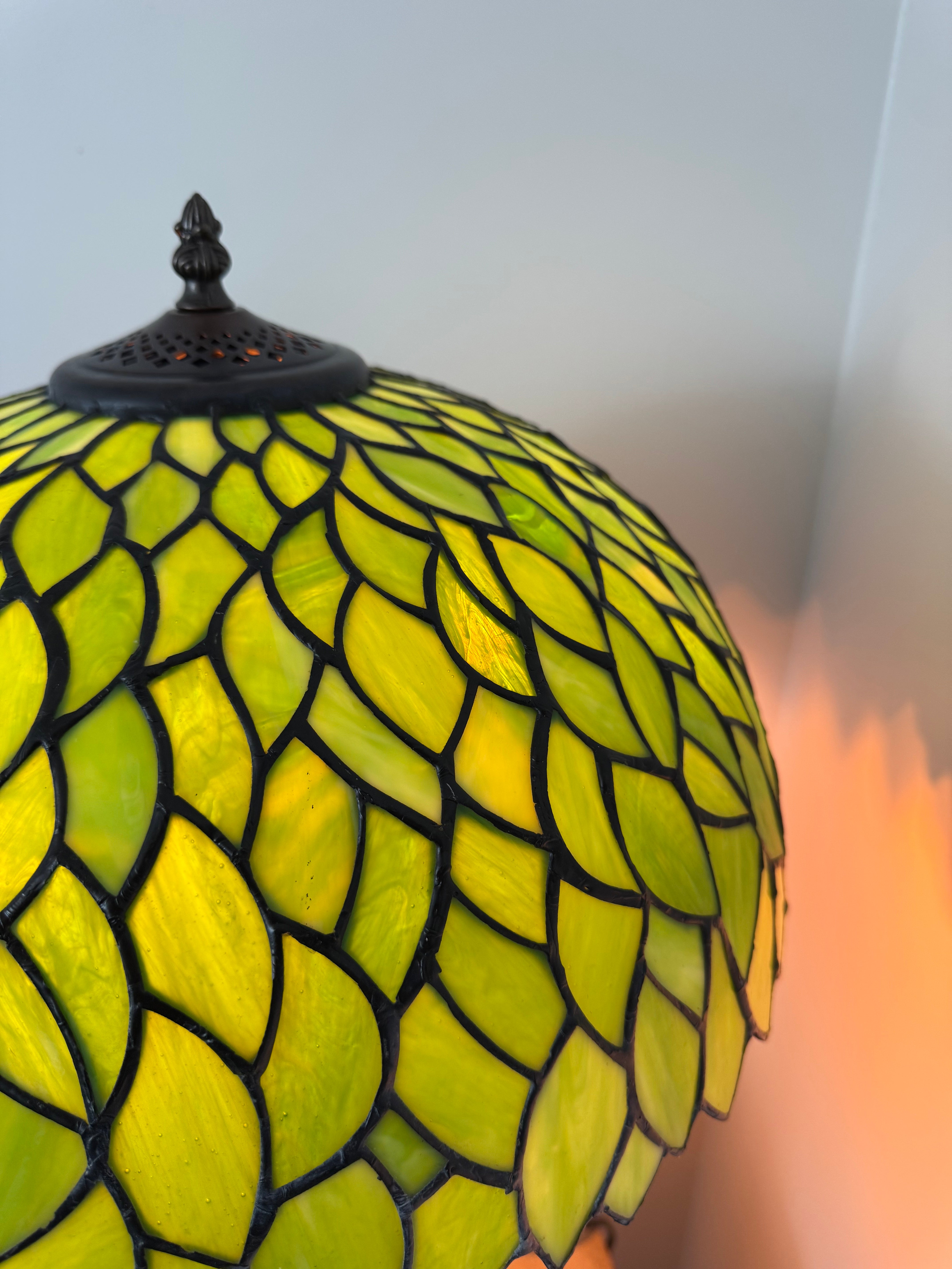 Tiffany Bordslampa Leaves Green Elegance 40Ø